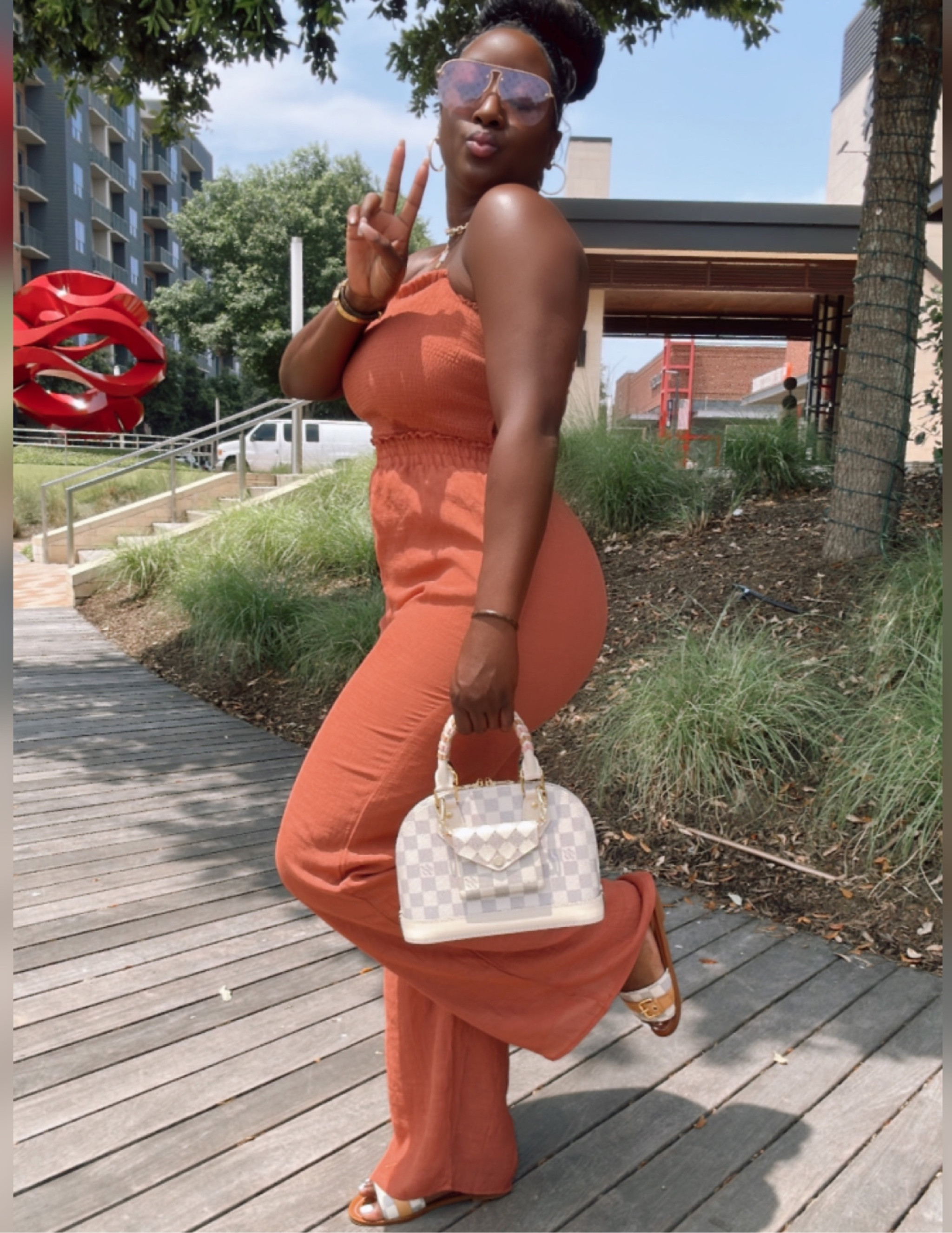 Nice fitted wide leg romper! Perfect for the summer #forever21 #romperseason #comfortablefit #onepiece 

#LTKFind #LTKbeauty #LTKSeasonal