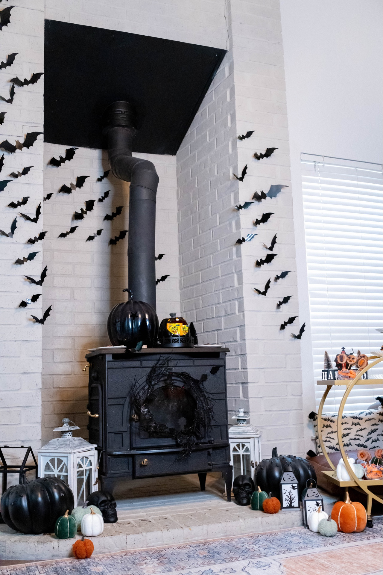 Halloweenn is almost here beauties!!!! Are you ready with your decor??? Here are some very affordable decor items to bring your house into the Halloween spirit #halloween 

#LTKSeasonal #LTKHalloween #LTKfamily