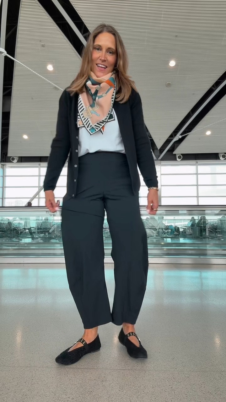 Viral pants.  Love these. And found a look for less  

#LTKootd #LTKgrwm #LTKOver40