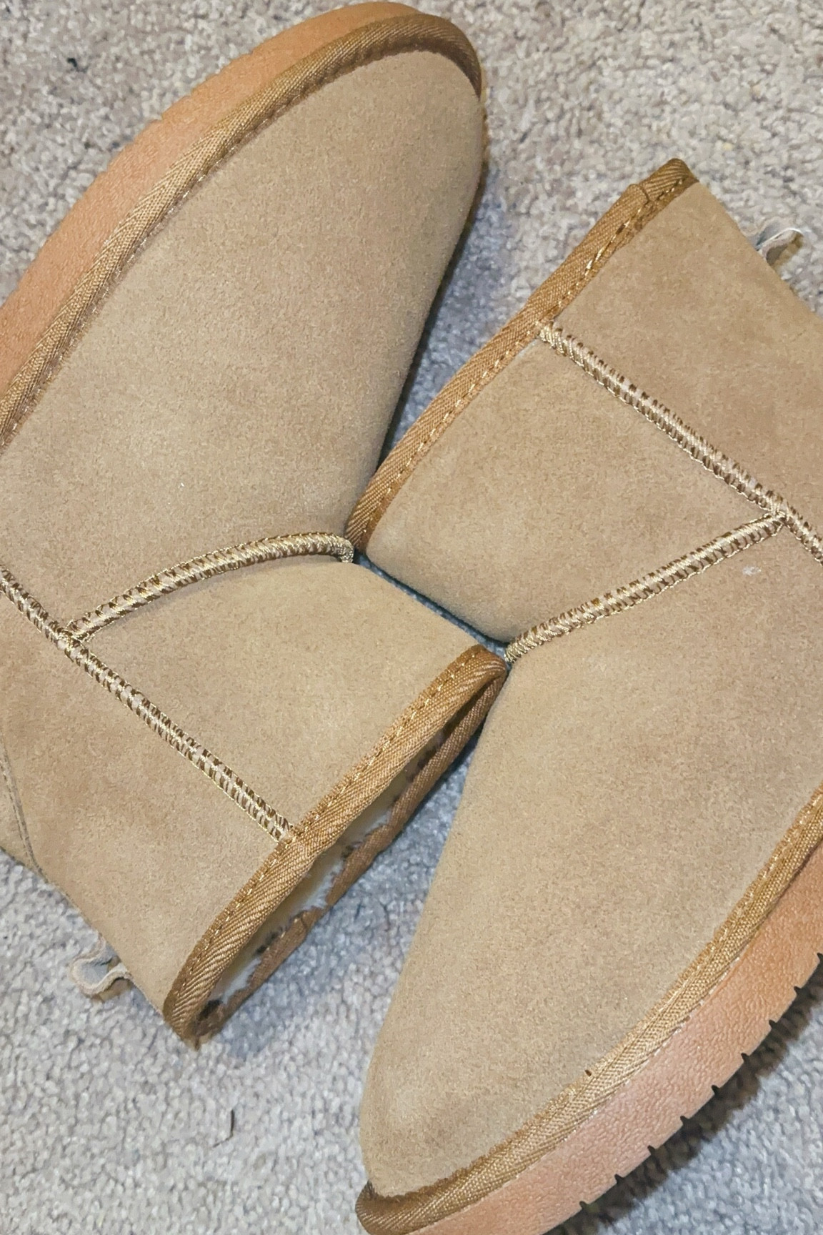 cutest Ugg dupes ✨


#ugg #boots #uggboots #dupe #ootd #amazon #amazonfashion #amaoznmusthaves #amazonfjnds #seasonal #holiday #giftguidd

#LTKHoliday #LTKGiftGuide #LTKU