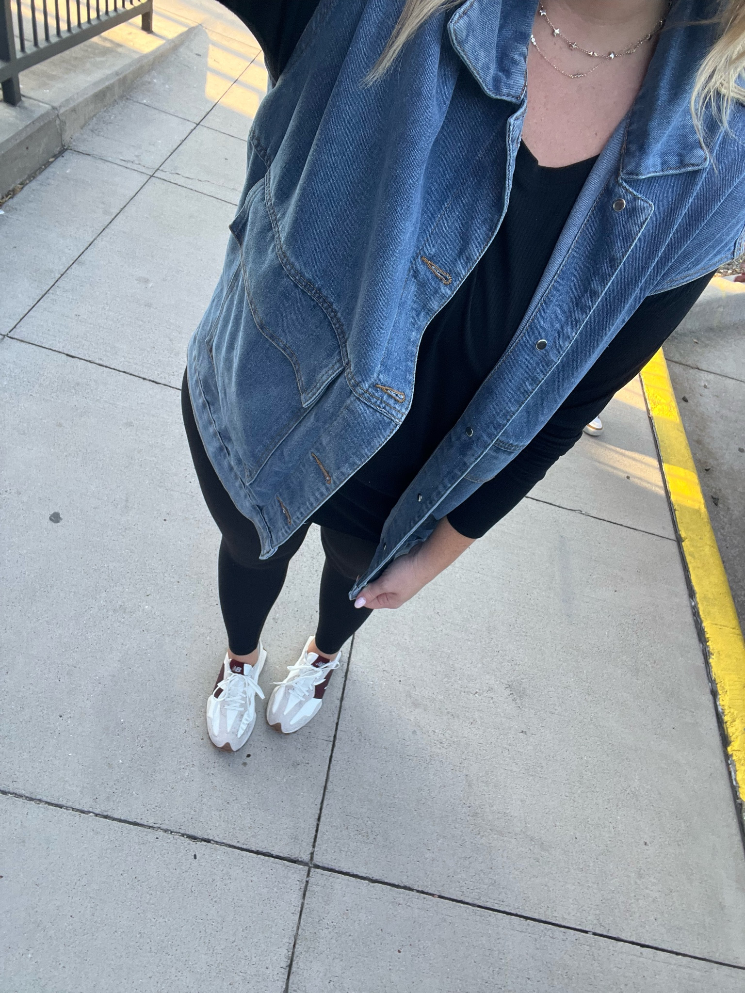 Sunday OOTD- all Amazon! Fav sneaks ever and this burgundy color is perfection! 

#LTKActive #LTKfindsunder50