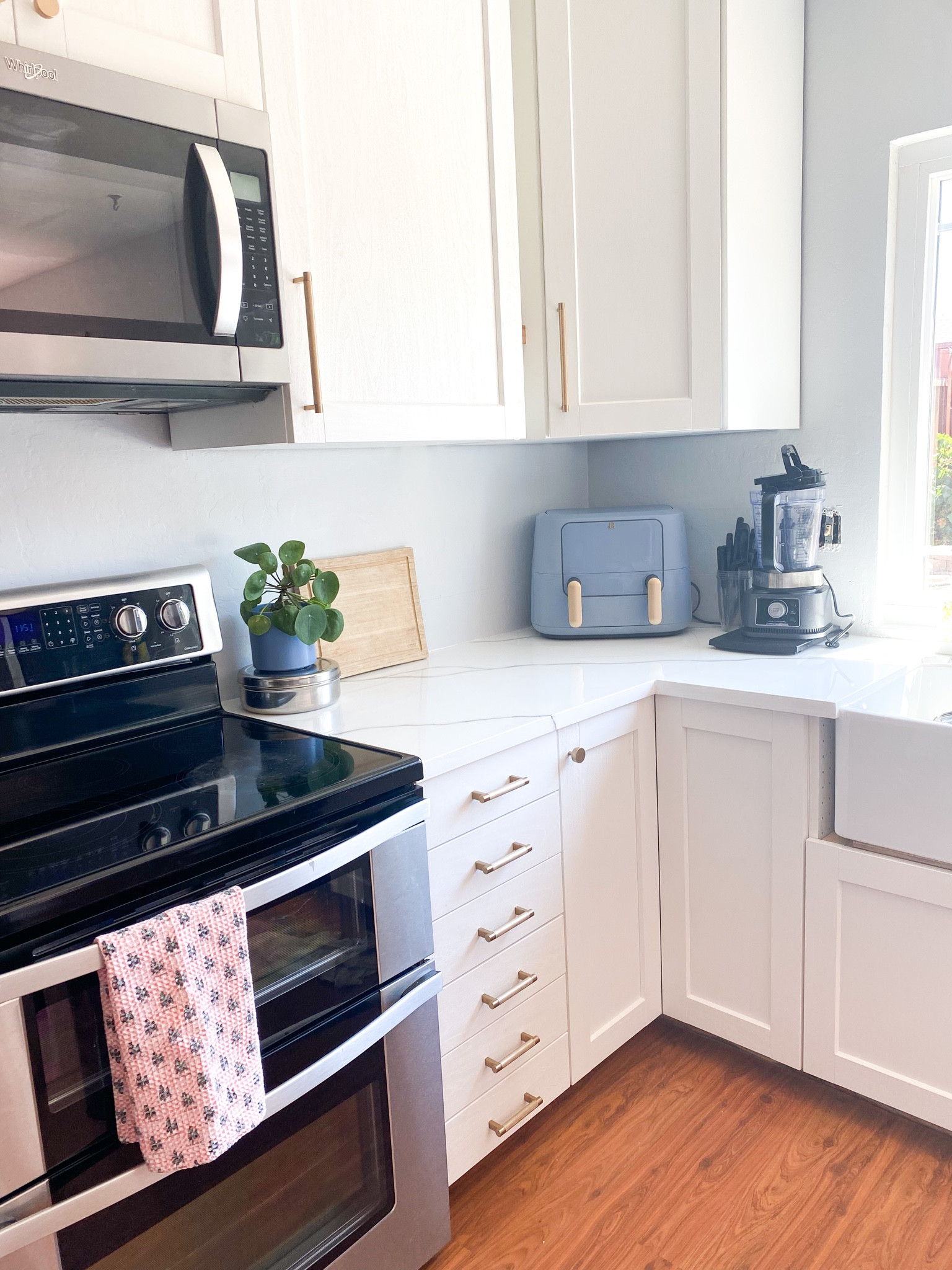 A sweet corner in my kitchen 😍

#LTKhome #LTKxPrime #LTKGiftGuide