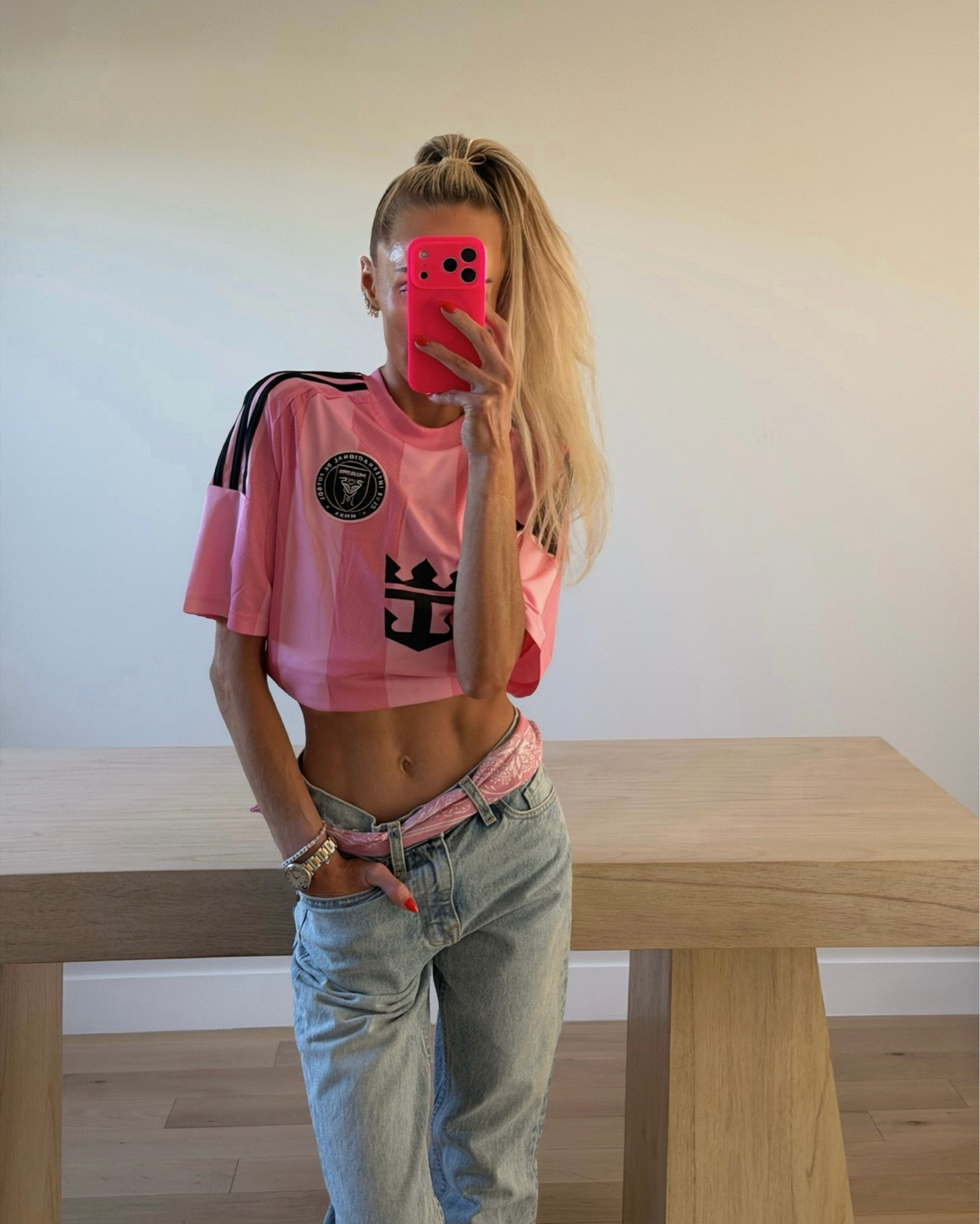 A little sporty chic, World Cup inspired look of the day 👱🏻‍♀️⚽️

#LTKdayinmylife #LTKgrwm #LTKootd
