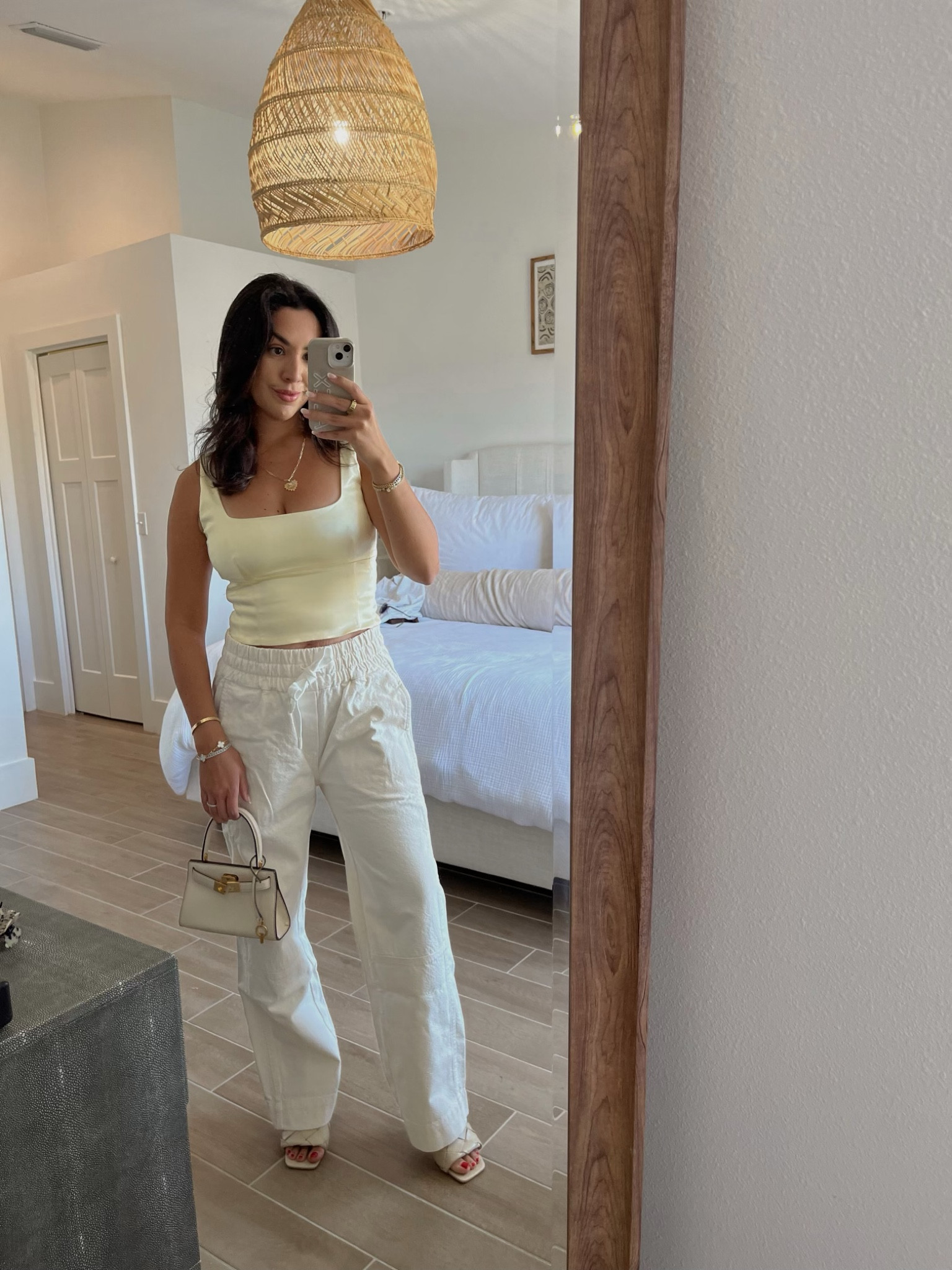 Elevated outfit of the day - these pants are so versatile! Wearing a small. Top is aritzia but linking similar! 

Capsule wardrobe, everlane, everyday style, Alexandrea Garza, Alex Garza, florida, florida style, Naples, sarasota, basics, everyday basics, casual style, sandals, totes, veja, sneakers 