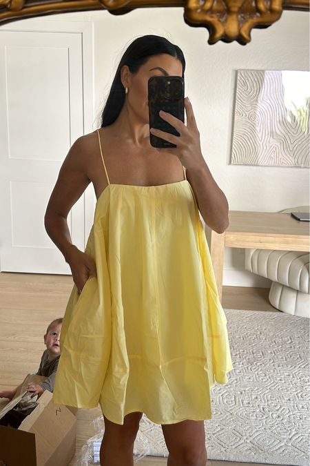 Linking this yellow mini free people dress! Can you spot baby boy? Hehe I’m wearing an XS. I love how flowy it is and truly think it would be perfect with a bump! The straps are also adjustable 

Free people
Yellow dress
Brunch
Graduation Dress


#LTKstyletip #LTKSeasonal #LTKparties