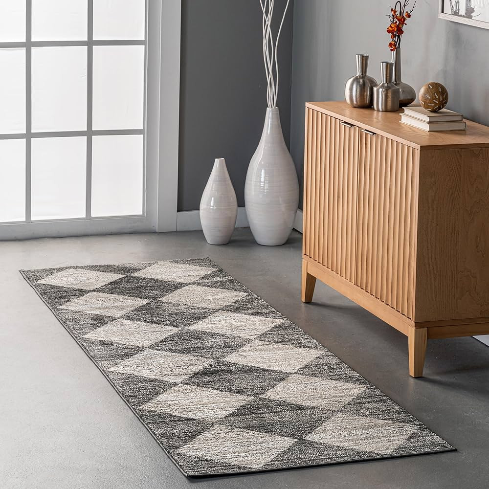 nuLOOM Gianna Contemporary Geometric Checker Tile Runner Rug, 2' 8" x 8', Grey | Amazon (US)