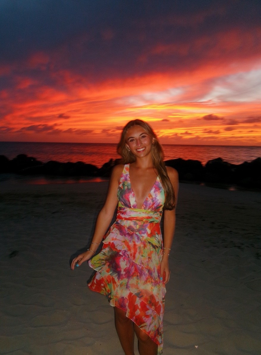 Beachy vacay dress

#LTKFindsUnder100 #LTKU #LTKStyleTip