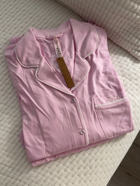 My new pink pjs 😍🩷 got size medium! They’re literally buttery soft!

#LTKfindsunder100 #LTKhome #LTKstyletip