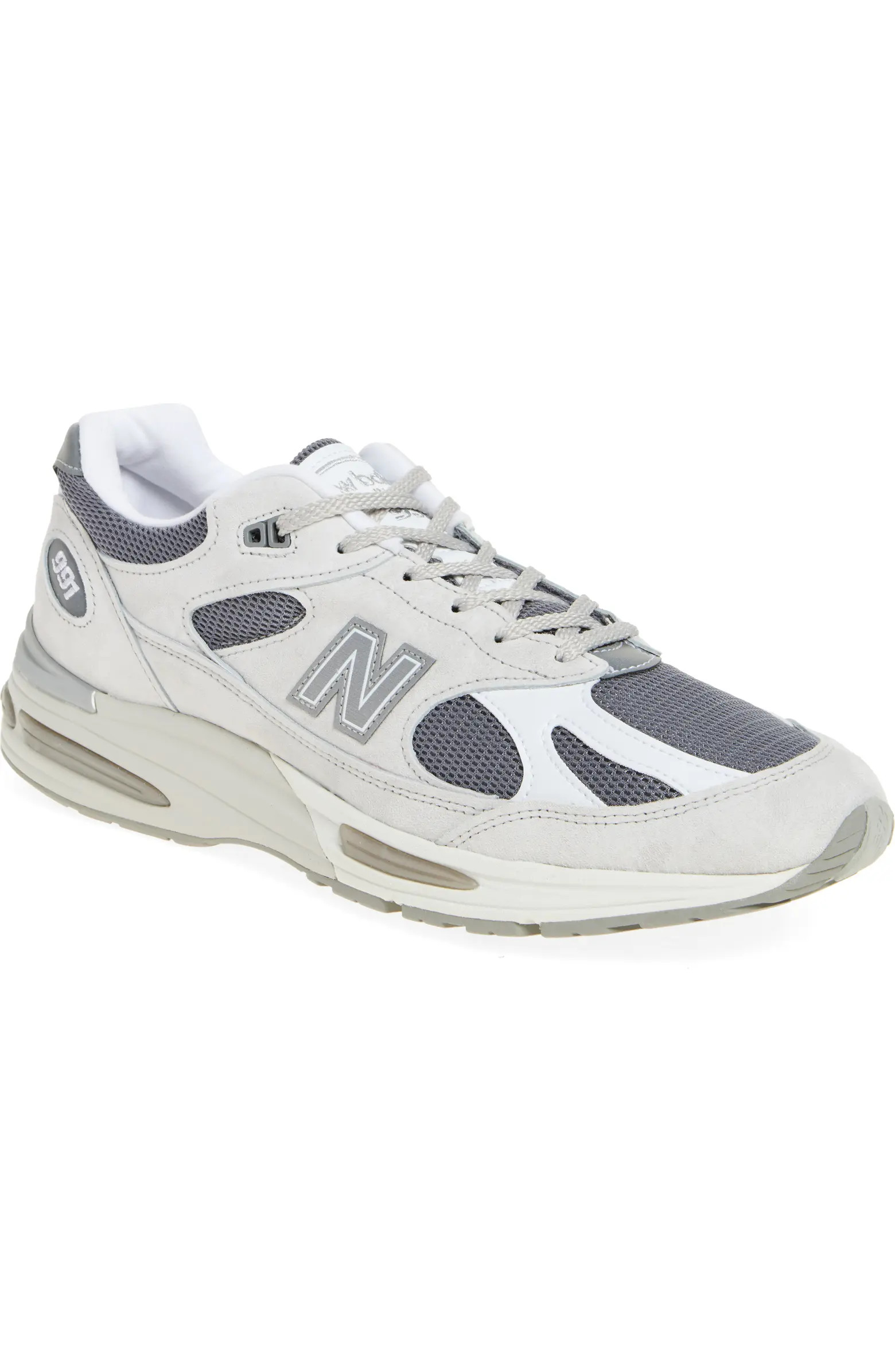 Gender Inclusive Made in UK 991 v2 Sneaker | Nordstrom Rack