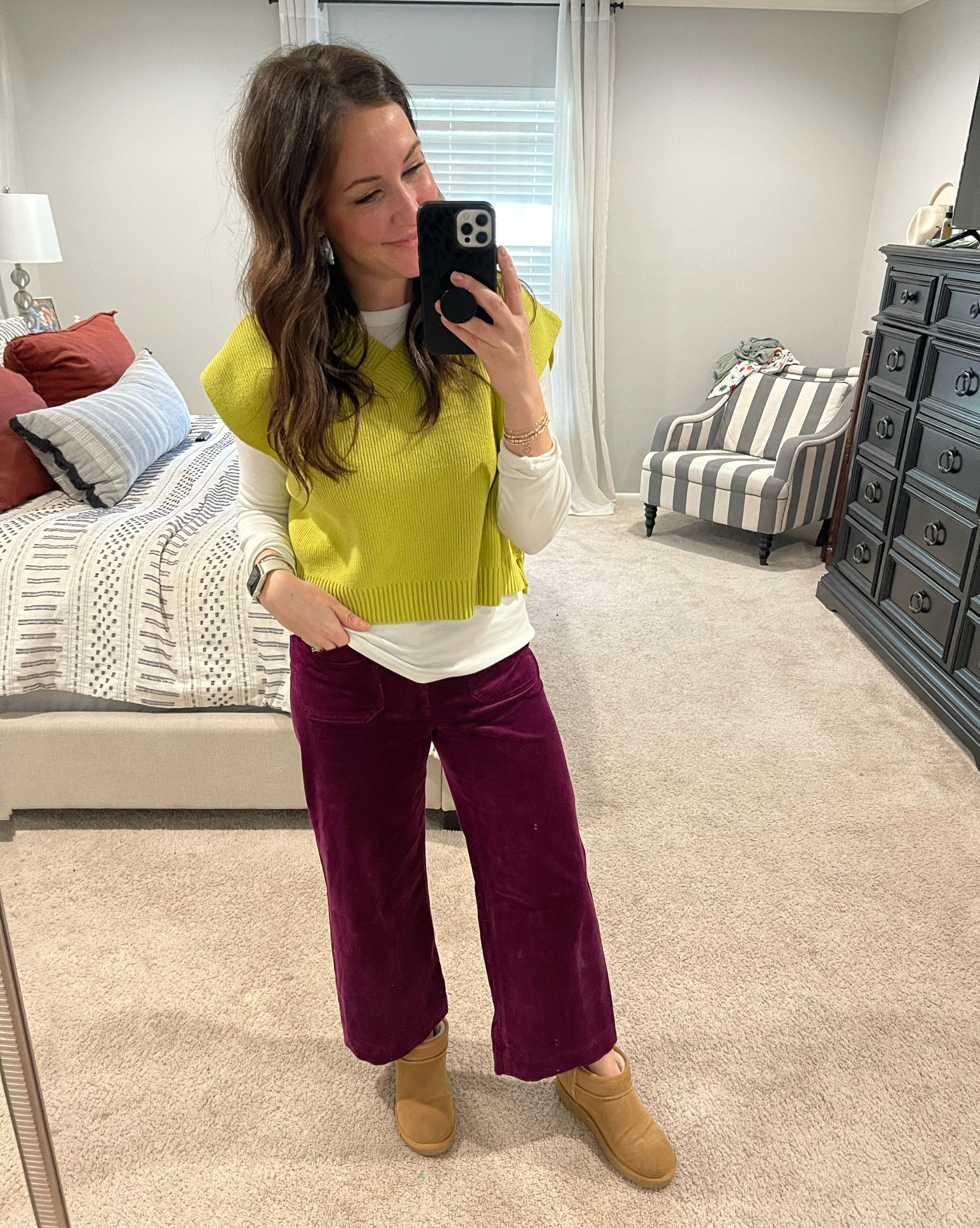 Todays look!
Anthropologie Colette pant 28
Free people sweater vest medium 
Target tee medium
Cushionair ugg dupe 8 