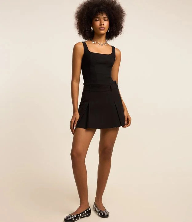 Blusa Cropped em Bengaline com Decote Quadrado Preto - Lojas Renner | Renner (BR)