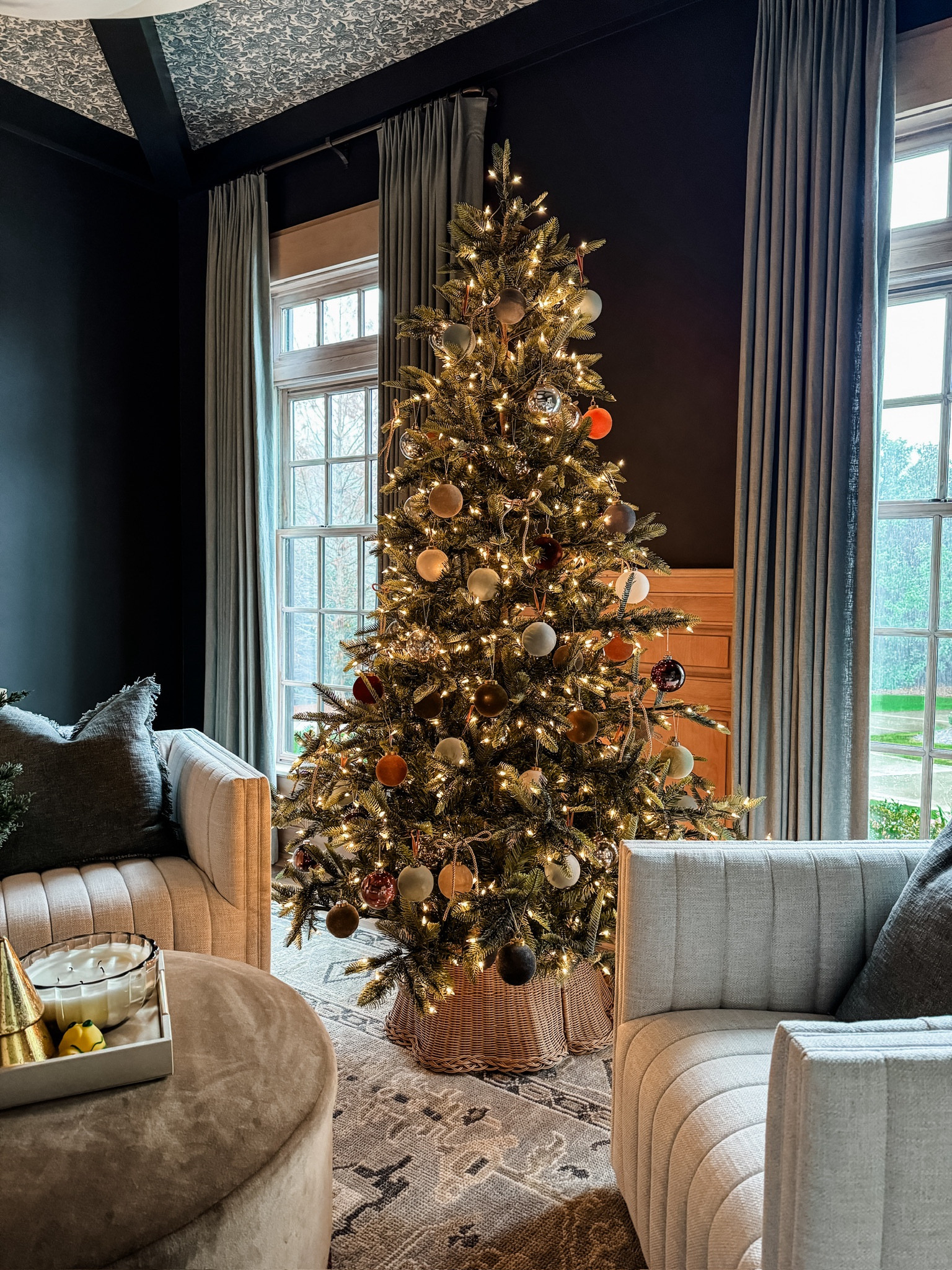 I just love how our tree turned out! I love the little bows! 



Loverly grey, Christmas decor, garland, holiday decor, Christmas tree 

#LTKStyleTip #LTKHome #LTKHoliday