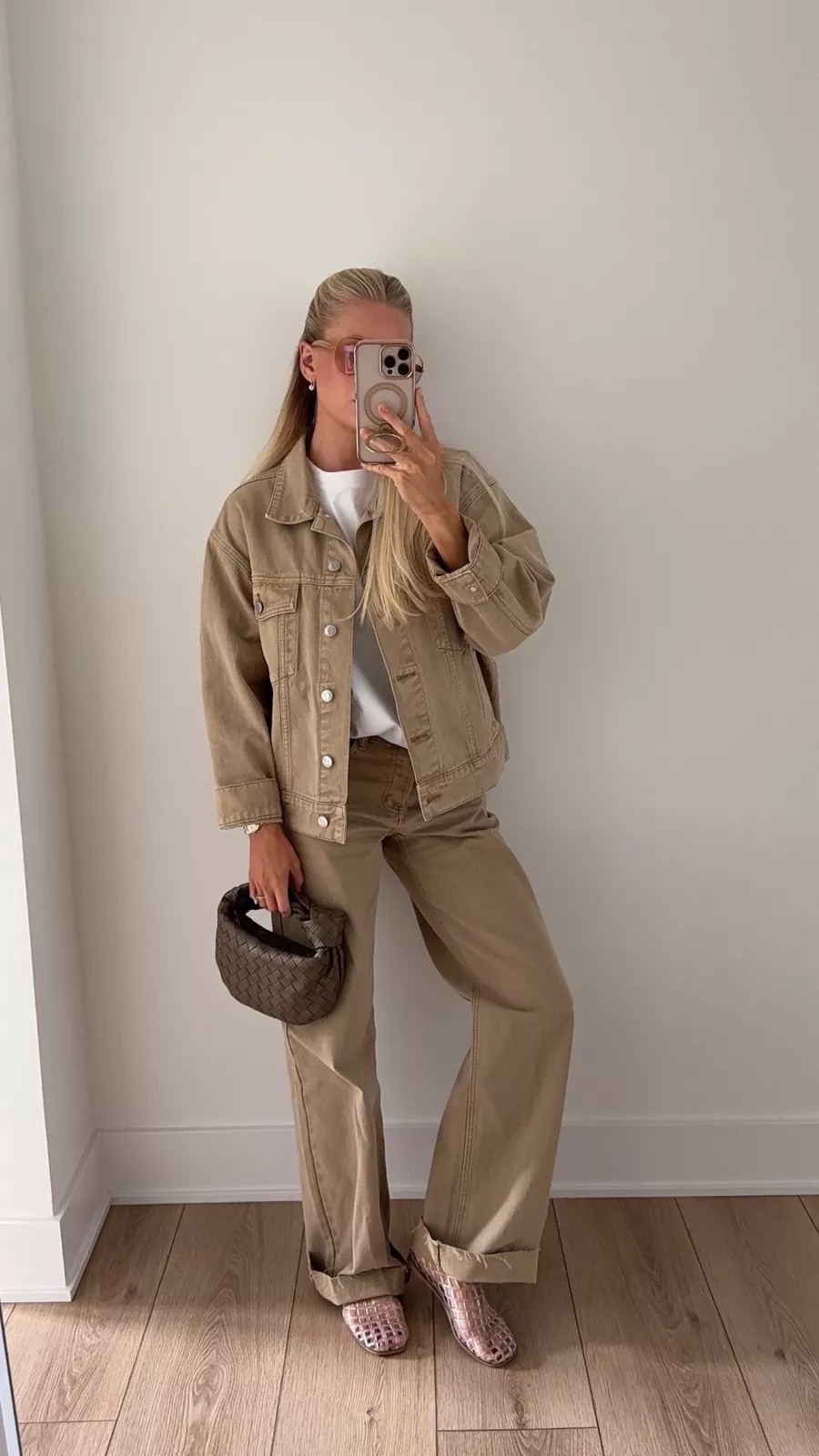 SIZE: S/M jacket, small in tee, 26 in jeans, shoes run tts! Linking similar in all! #kathleenpost

Spring transition, spring outfit 2025, casual chic outfit

#LTKootd