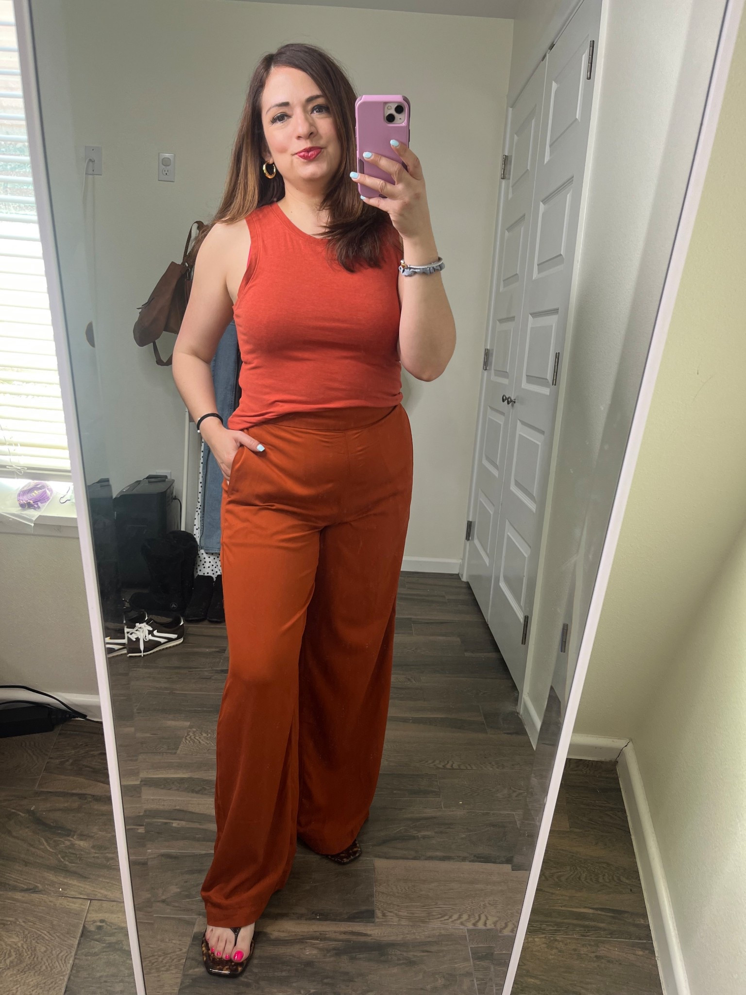 Old navy finds 50% off 

Linking up similar tank top 
Playa pull on pants size small 

#LTKSaleAlert