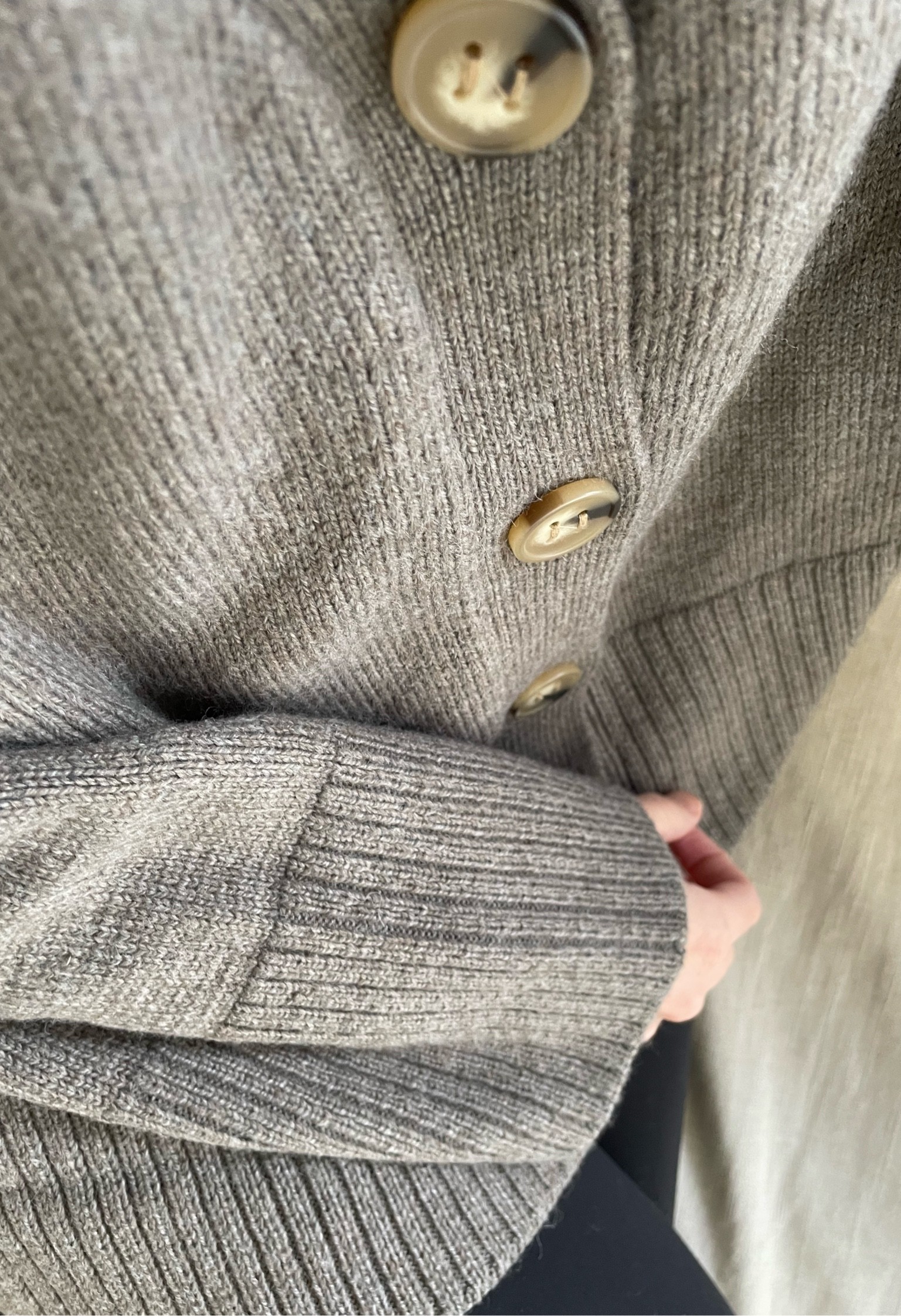 H&M cardigan close up—will be a go-to sweater this season. 

#LTKunder50 #LTKHoliday #LTKSeasonal