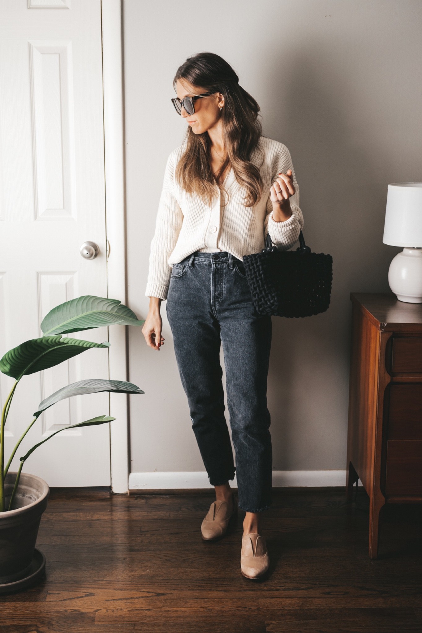 Today’s Outfit 9/28

Neutral fall outfit 

Tradlands cardigan (gifted), I sized down to the XXS for this fit. Everlane 90s cheeky Jean; I sized down. Nisolo Oxfords fit TTS, will be tight at first then the leather will stretch a bit. Clare V. Bag purchased from TheRealReal; similar linked. Nordstrom BP. sunglasses $15. Dylan necklace and Cleo hoops from Sheena Marshall Jewelry. 

#LTKSeasonal #LTKfit