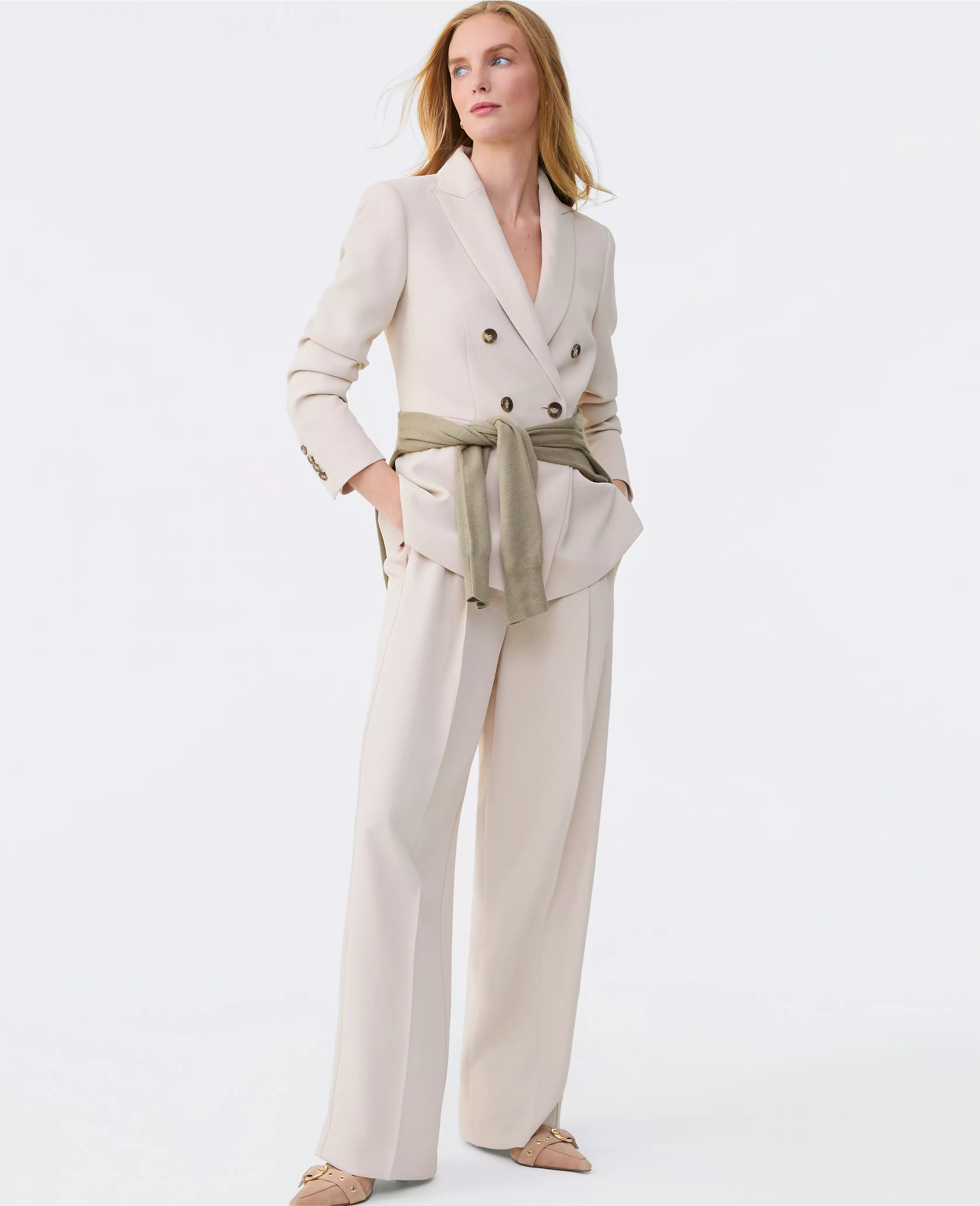The Pleated Straight Pant in Textured Crepe | Ann Taylor