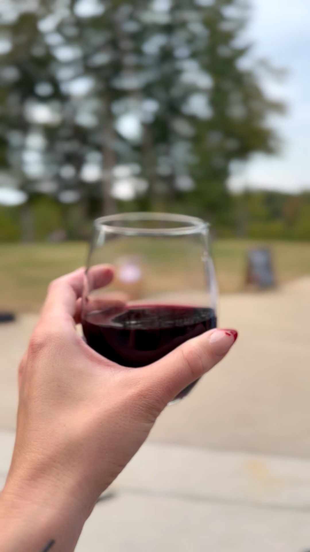 had the best “date night” with justin last night ❤️

we’ve been finding fun outdoor places we can take the kids lately and it’s been soo fun😍

#LTKFindsUnder50