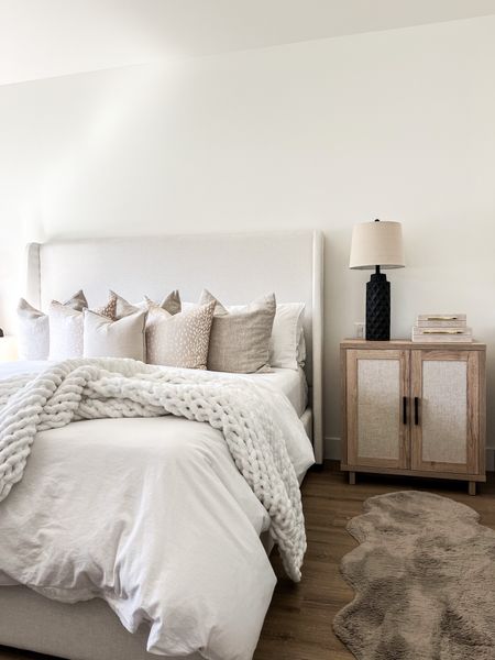 H O M E / it a great time to snags these beloved two door oak accent cabinets that we are using as nightstands, while they’re still 40% off 🙌🏻

Bedroom | Wayfair | Amazon | Bedding

#LTKstyletip #LTKhome #LTKsalealert