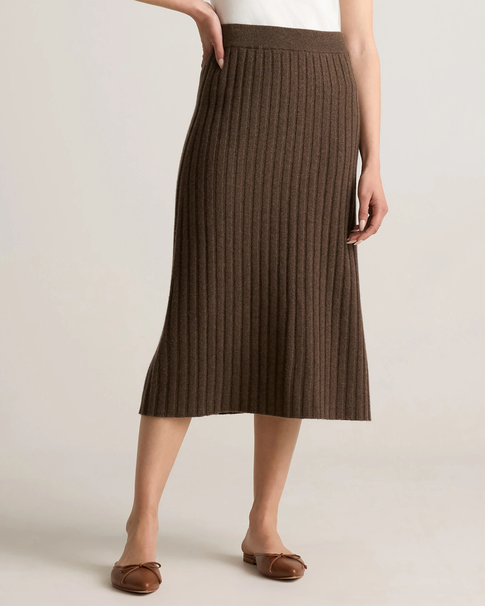 Quince | Women's Mongolian Cashmere Midi Skirt in Black, Size XS | Quince