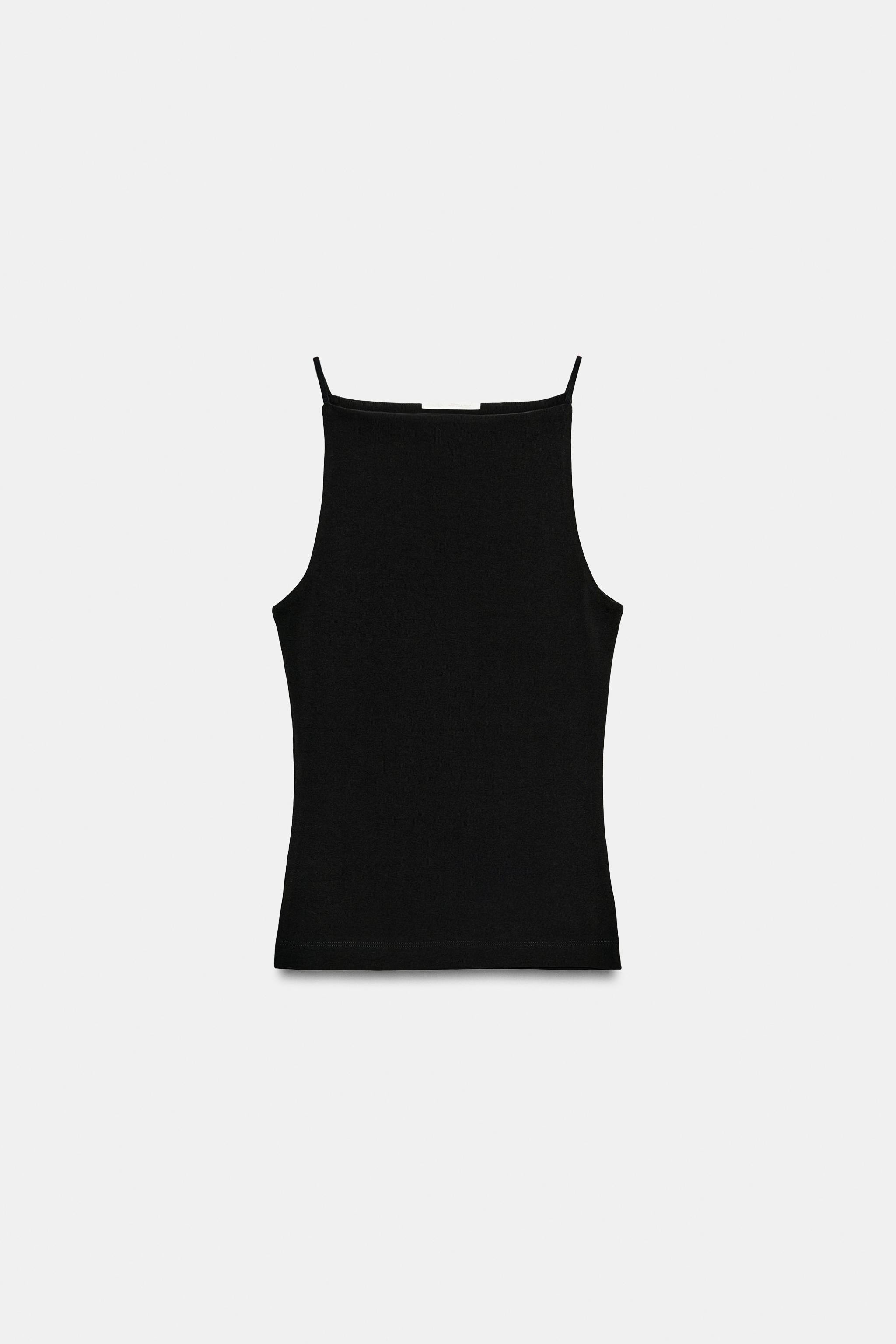 Model height: 183 cmTop made of a cotton blend yarn. Straight-cut neckline with thin straps and a... | Zara UK
