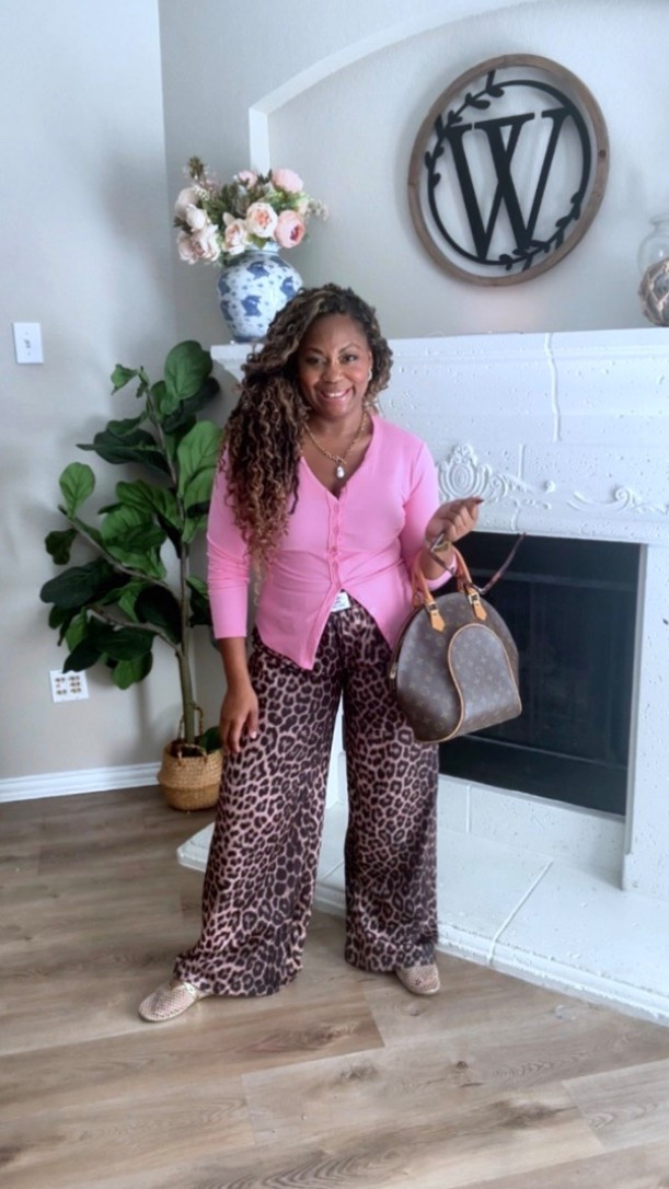 Movies outfit of the day! Going to Michael today and The Devil Wears Prada tomorrow 🍿🎥🎬

#LTKmomlife #LTKootd #LTKdayinmylife