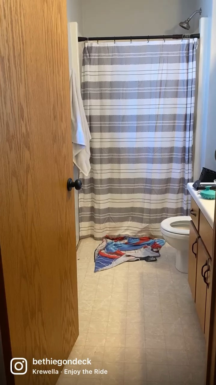 A bathroom face lift 😍 a few cosmetic changes can totally change a space! 

#LTKhome