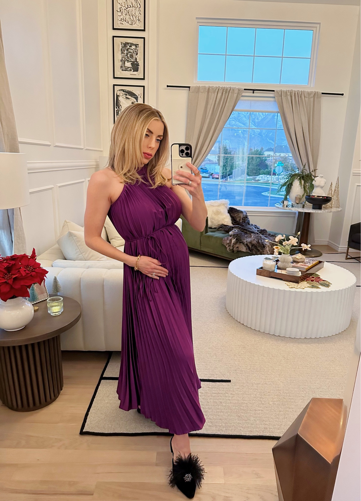 Last night 💜 #bump #maternity #style

#LTKshoecrush #LTKHoliday #LTKsalealert