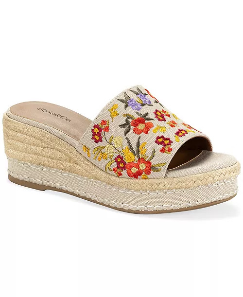 Women's Hayess Wedge Cushioned Sandals | Macy's