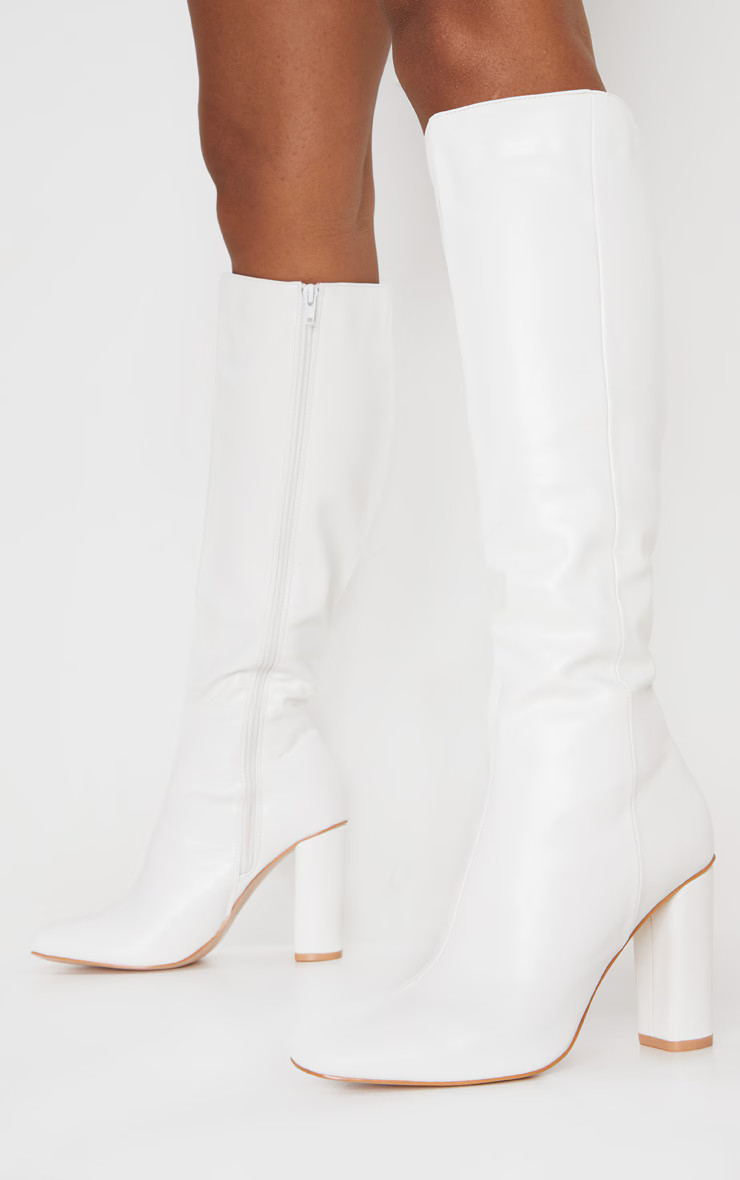 Bottes hautes blanches à talon bloc rond | PrettyLittleThing (FR)