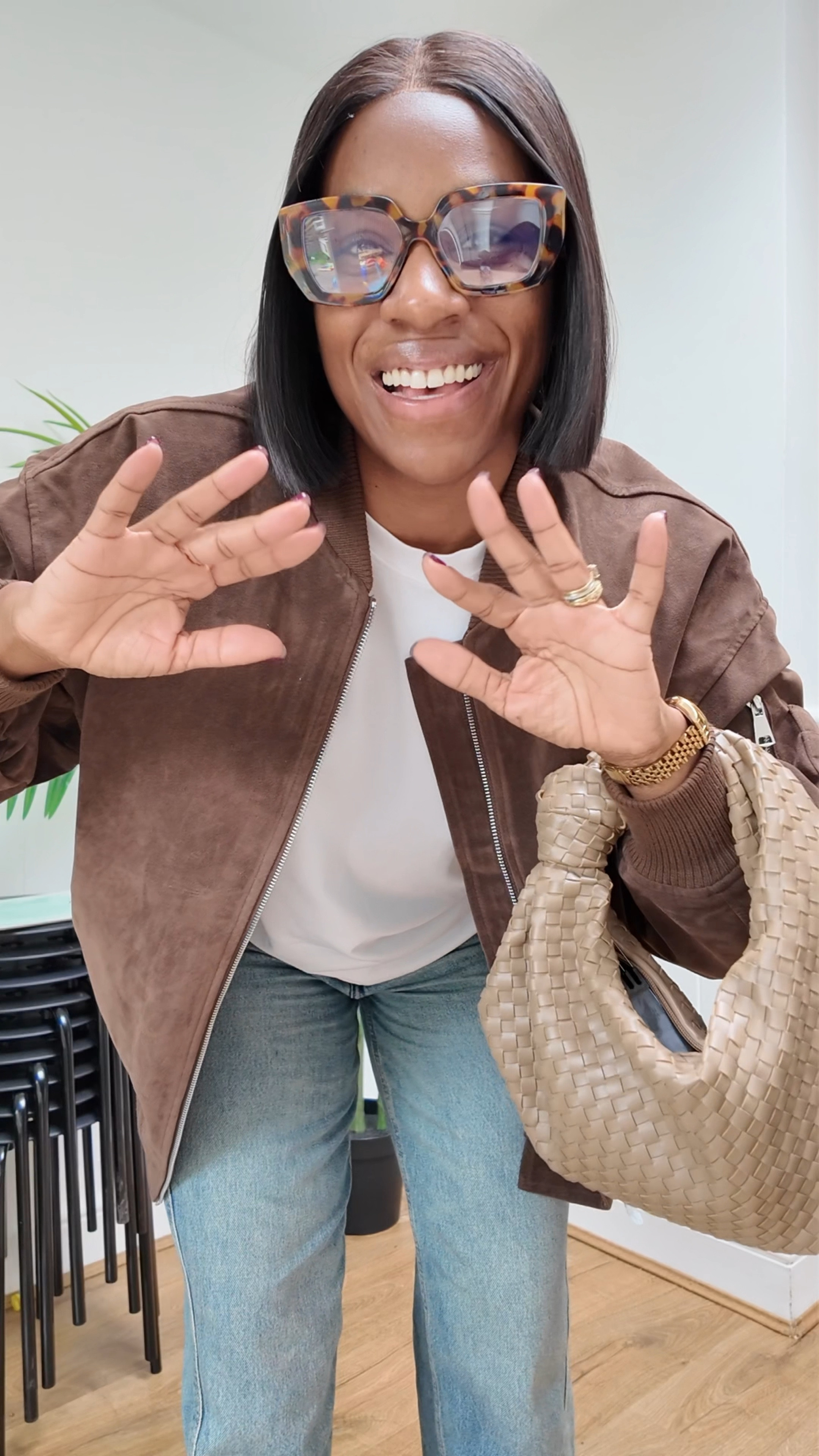 This bomber is everything!!!🤎 #casualoutfit

#LTKstyletip #LTKSeasonal #LTKfindsunder50