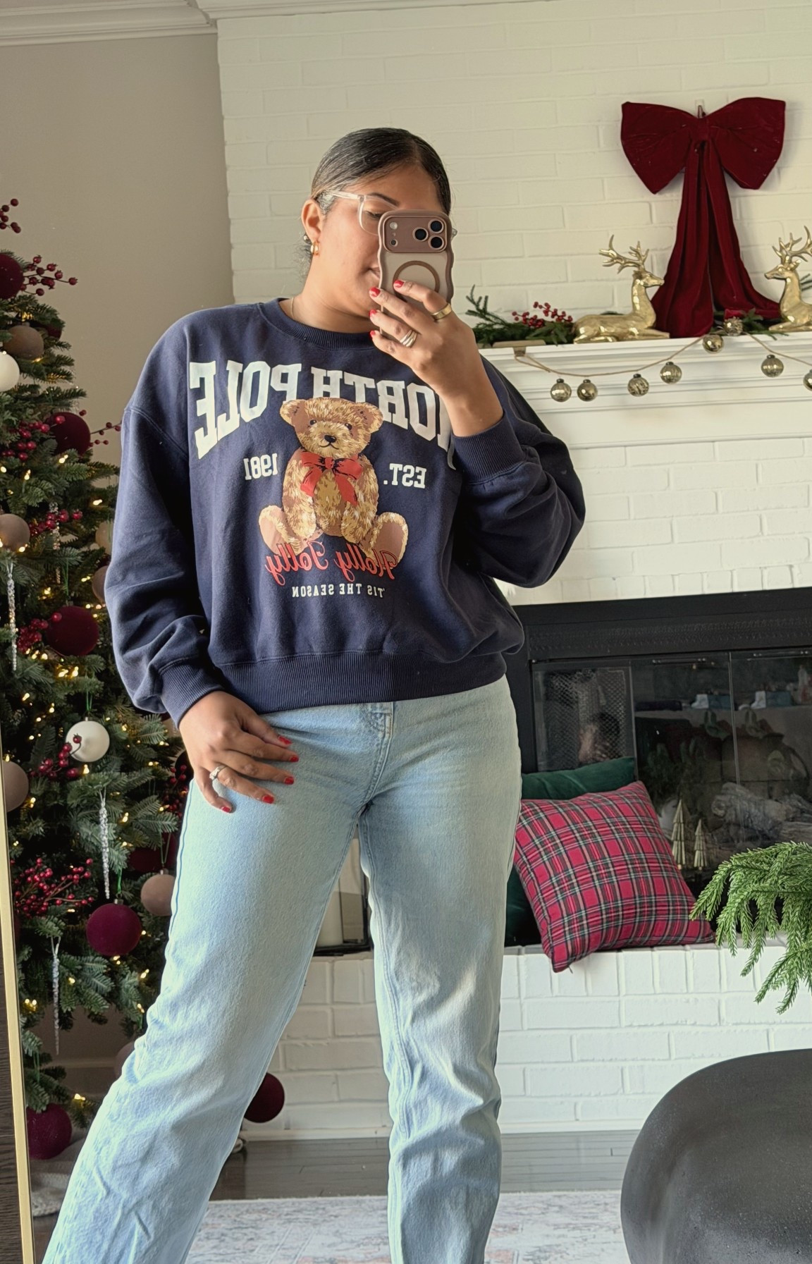 Sweater weather ✨ 
Wearing a size M for reference. 
#comfysweater 

#LTKHoliday #LTKdayinmylife #LTKmomlife