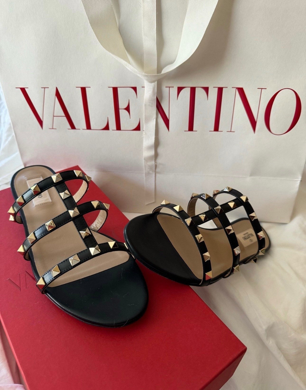 Sandals 
Summer 
Designer 
Outfit 


#LTKgrwm #LTKOver40 #LTKootd