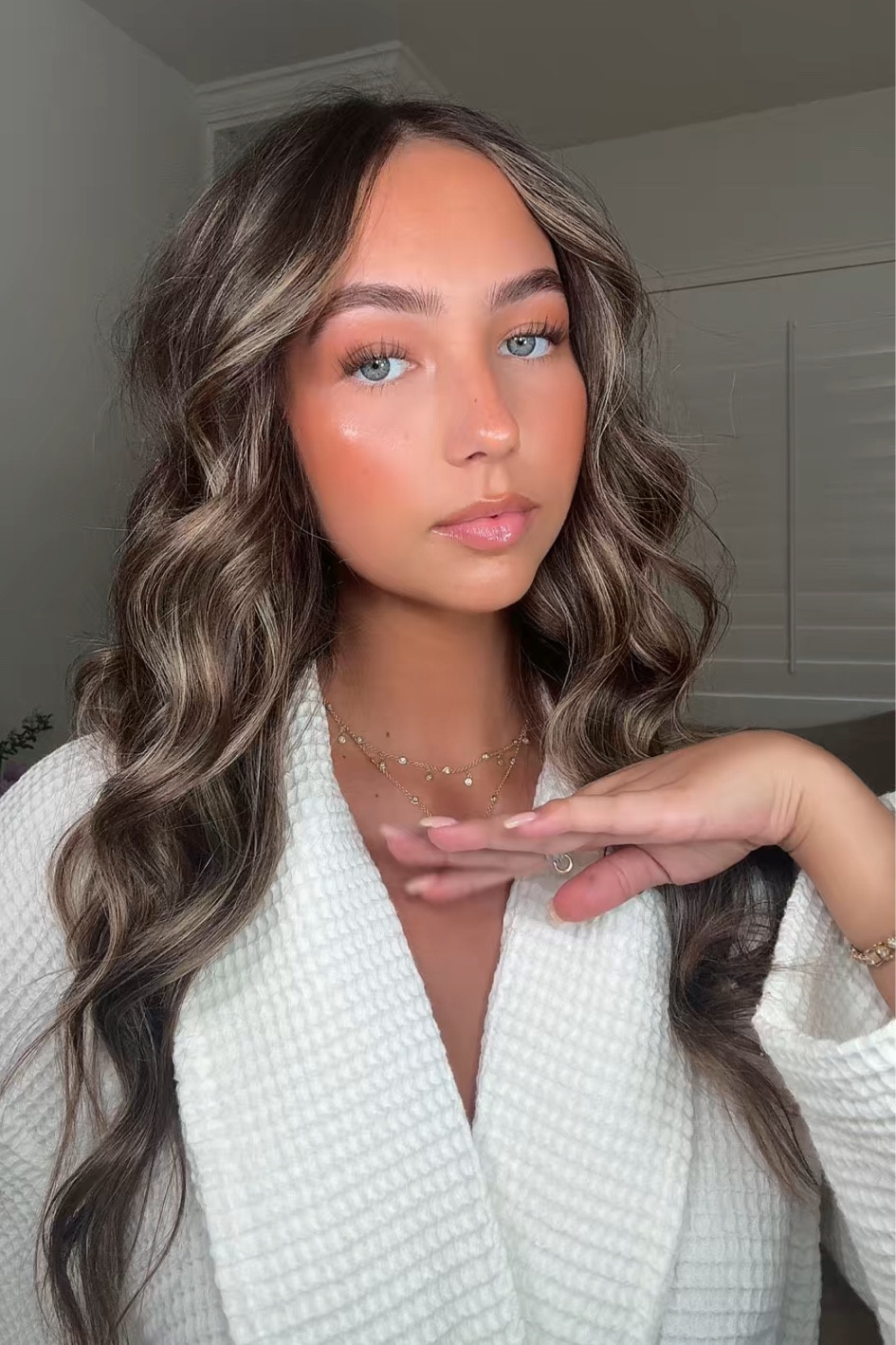 10 minute 10 products makeup routine!! 

#LTKTravel #LTKFindsUnder50 #LTKBeauty