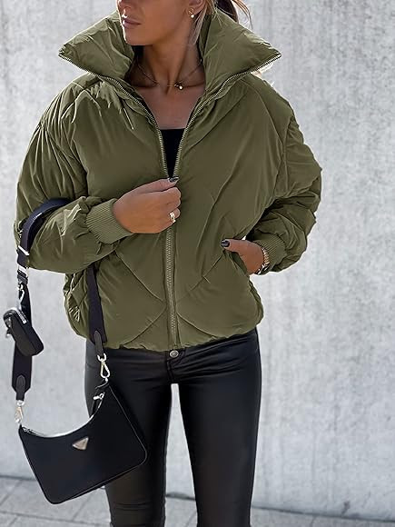 MEROKEETY Women's Long Sleeve Zipper Puffer Jacket Winter Quilted Short Down Coat with Pockets | Amazon (US)