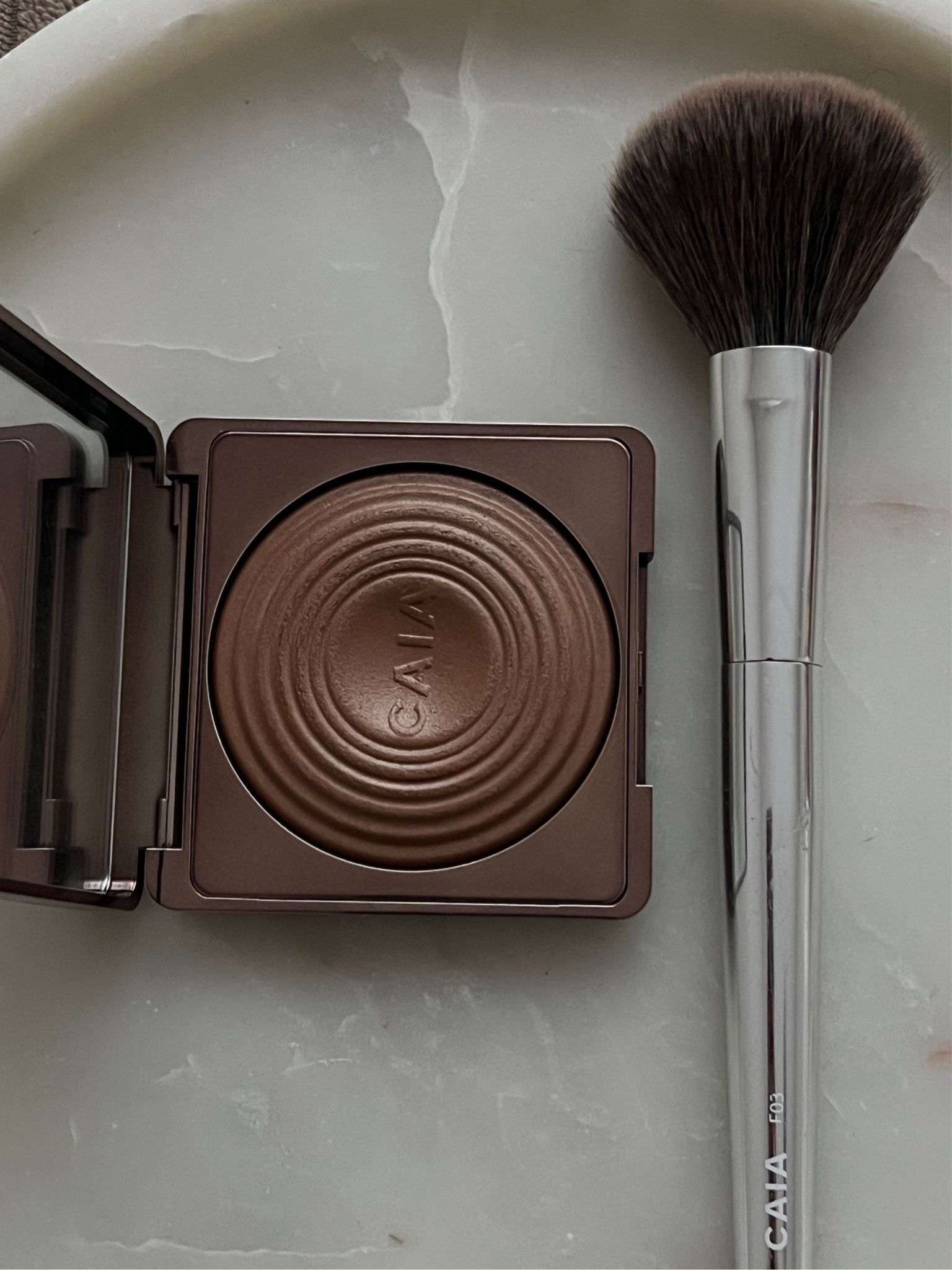 Glow bronzer set ✨🤎 


#LTKeurope #LTKbeauty #LTKgiftguide