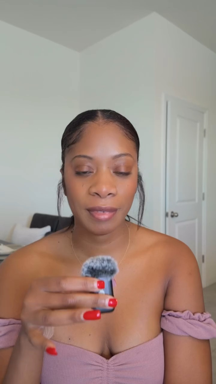 A NY girl’s take on the Bohemian Chic trend that is a contrast to the oversized suit. There’s always a time and place  for everything and I wouldn’t recommend this look for the boardroom but it’s a good choice for all the upcoming holiday parties if you’re not the girl that loves glitter. 

Click to shop these Bohemian Chic styles!!! #styleenthusiast #bohemianchic 


#LTKParties #LTKHoliday #LTKStyleTip