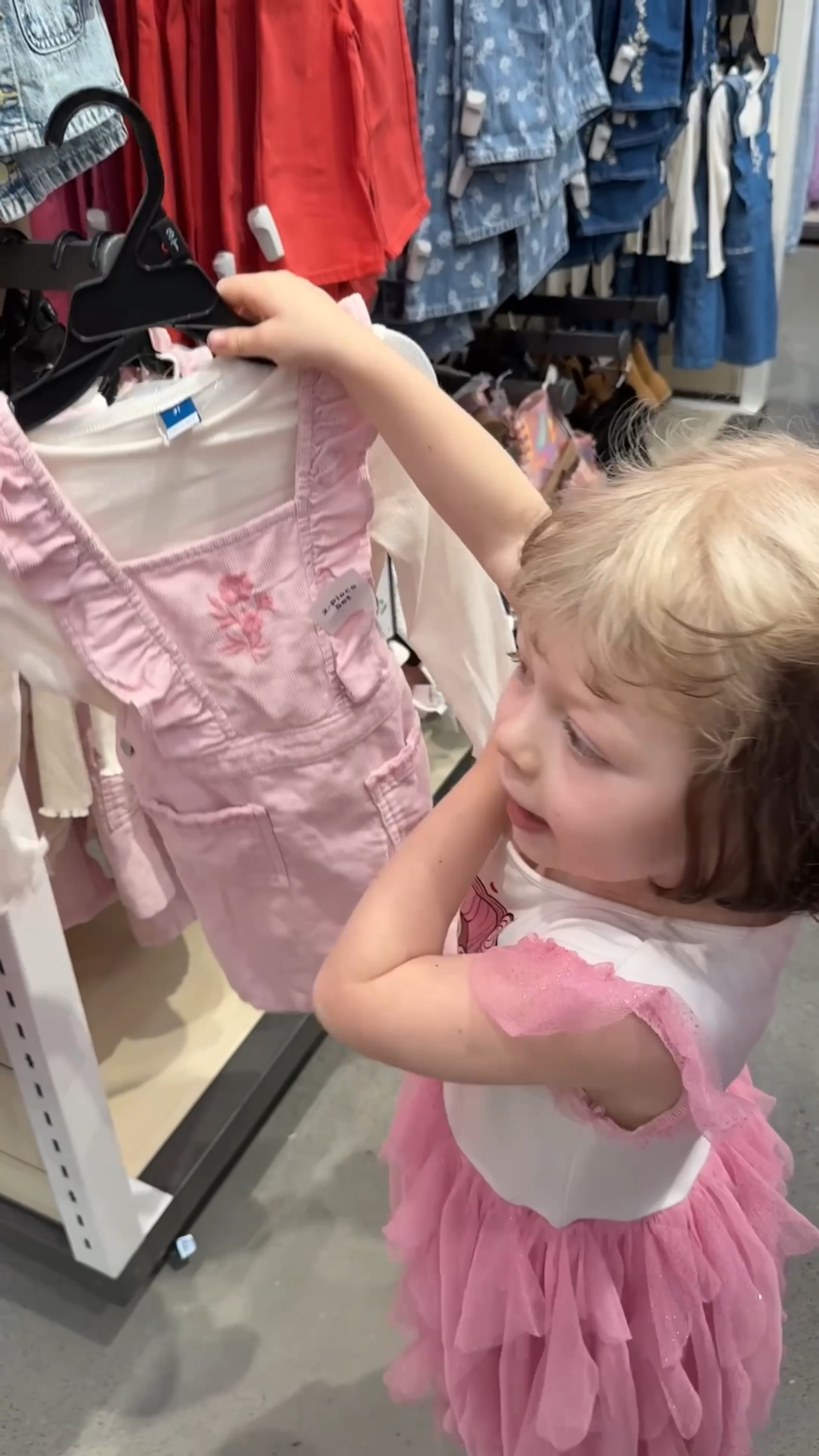 Ryder goes back to school shopping!! #oldnavy #backtoschool

#LTKKids #LTKBaby #LTKFamily