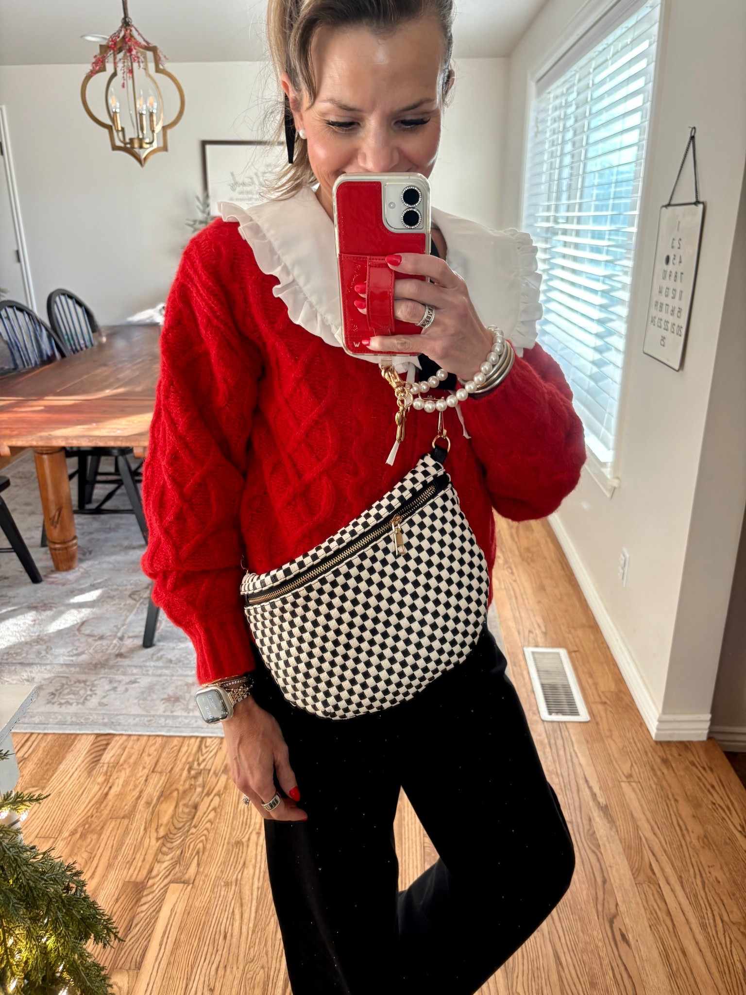 My favorite crossbody purse!! It looks like Clare V but is even better because this one is $40 and that one is $400!! #amazon #lookforless #crossbody #handbag #giftsforher #giftguide #holidayfind #gifts #under50

#LTKootd #LTKFindsUnder50 #LTKGiftGuide
