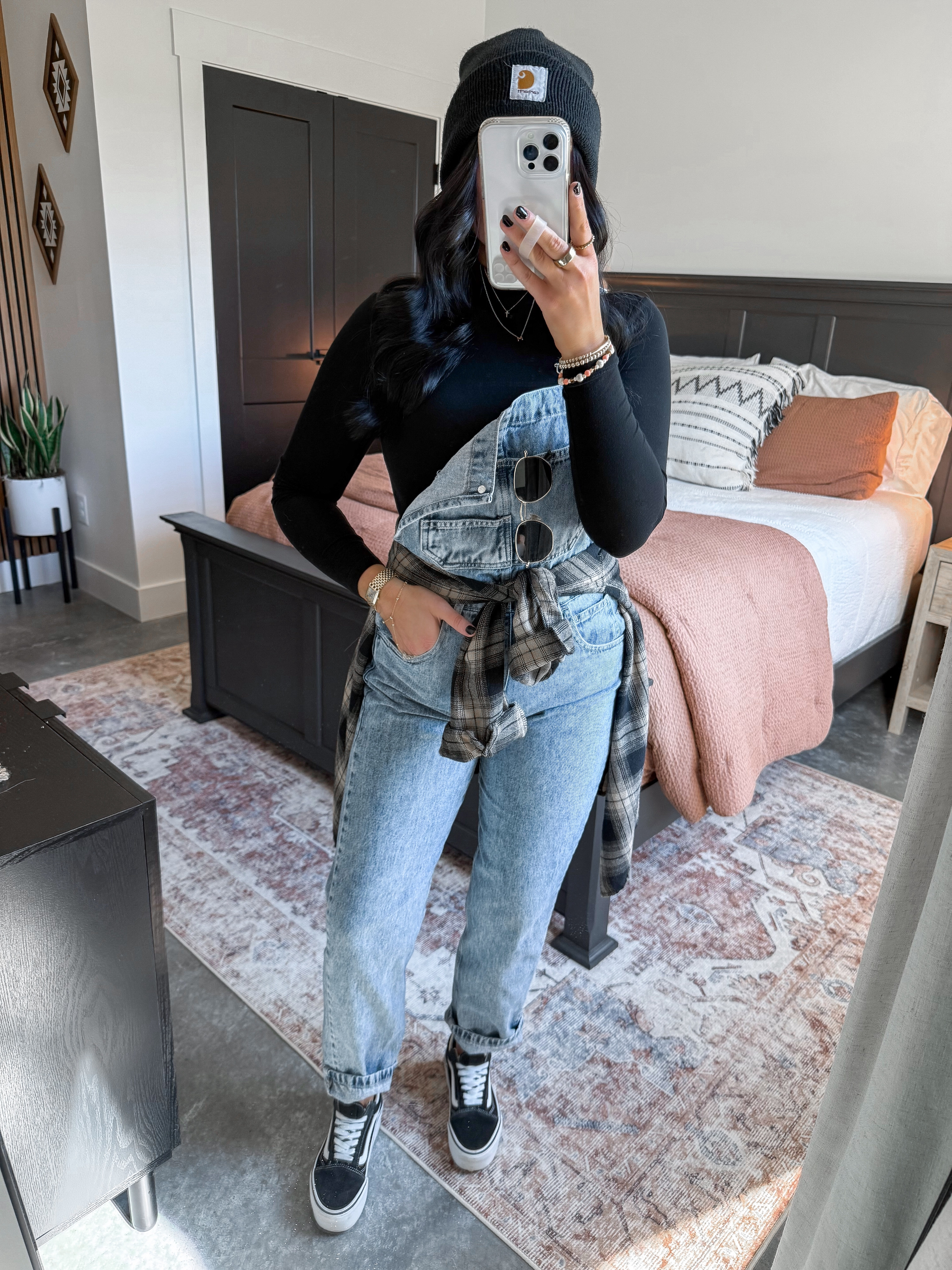 Low Effort Fall Outfit 🖤

Top - xs
Overalls - xs (could've also done a small though! wearing the powder blue color)
Flannel - small (could sized up one if you want a more oversized fit! wearing the khaki color)

*I cannot link my coral beaded bracelet, but it is from https://jackiemariejewelry.com/ 🖤

This is such a classic fall outfit for me! A super simple basic long sleeve top, some denim overalls and of course a flannel around the waist (flannels are a fall staple ok 👏🏼) Finished the look with my platform vans sneakers, some sunglasses & my Carhartt beanie! 

 

 #LTKFindsUnder50 #LTKFindsUnder100 #LTKShoeCrush