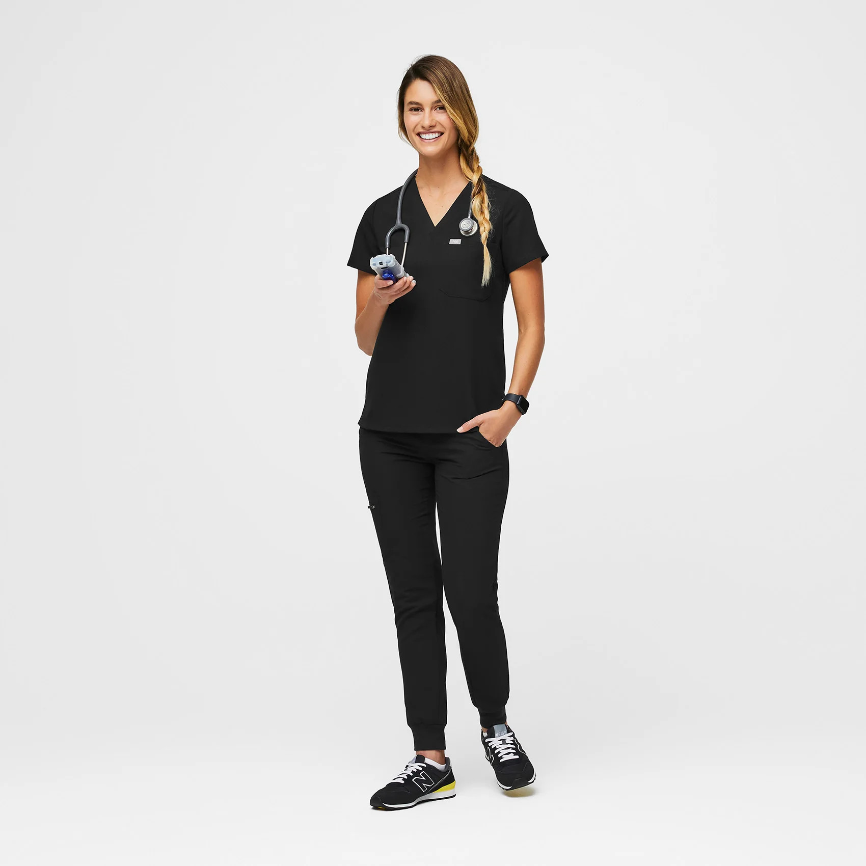 THE JOGGER SET | FIGS