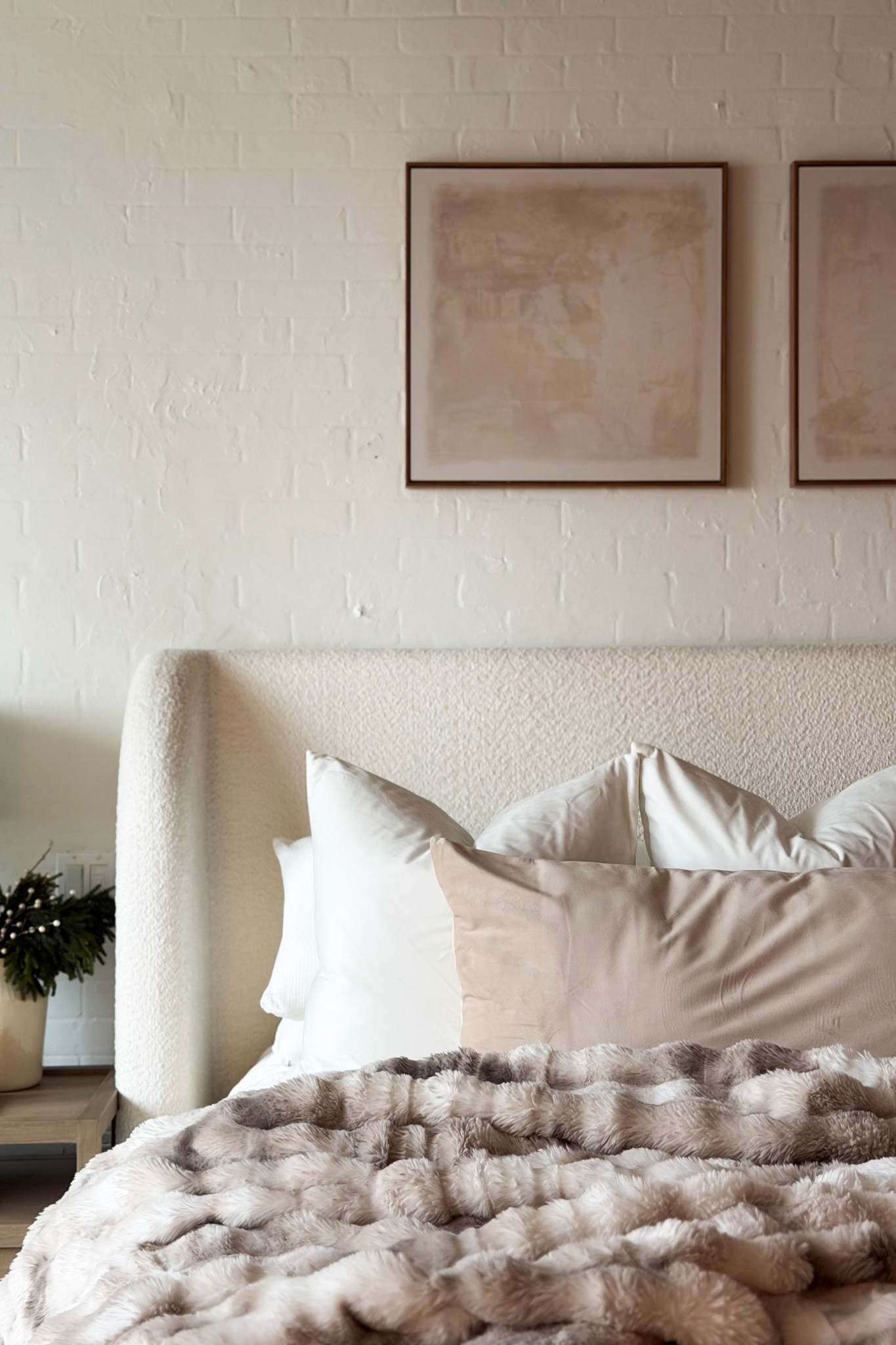 Our new storage bed is 25% off!

Home, home finds, home decor, home accents, modern home, neutral home, organic home, bedroom, bedding, bedding inspo, platform bed, storage bed, wall art 

#LTKHome #LTKSaleAlert #LTKSeasonal