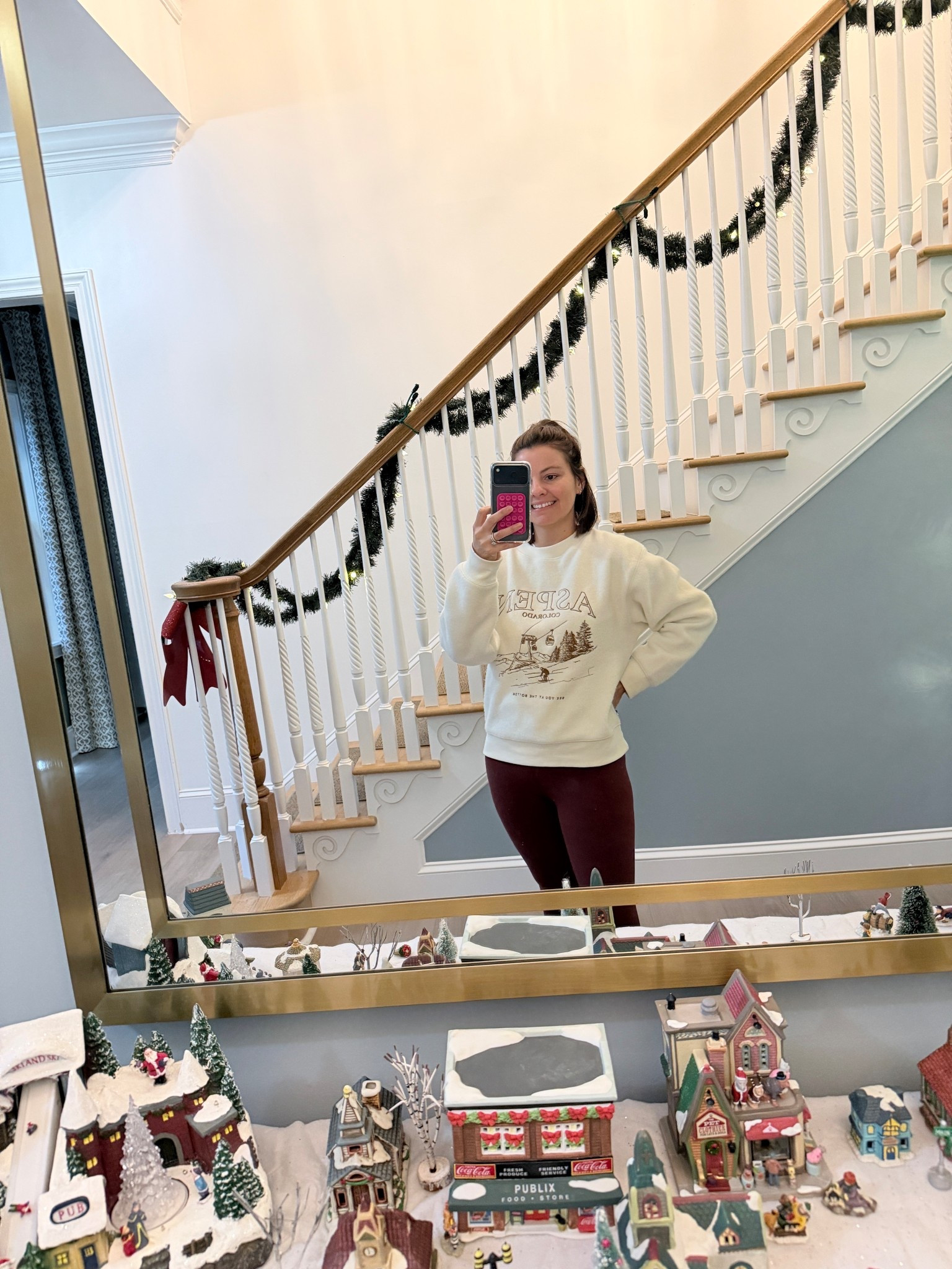 This Aspen sweatshirt is so dang cute! I had to have it! 

#LTKSeasonal #LTKGiftGuide #LTKHoliday