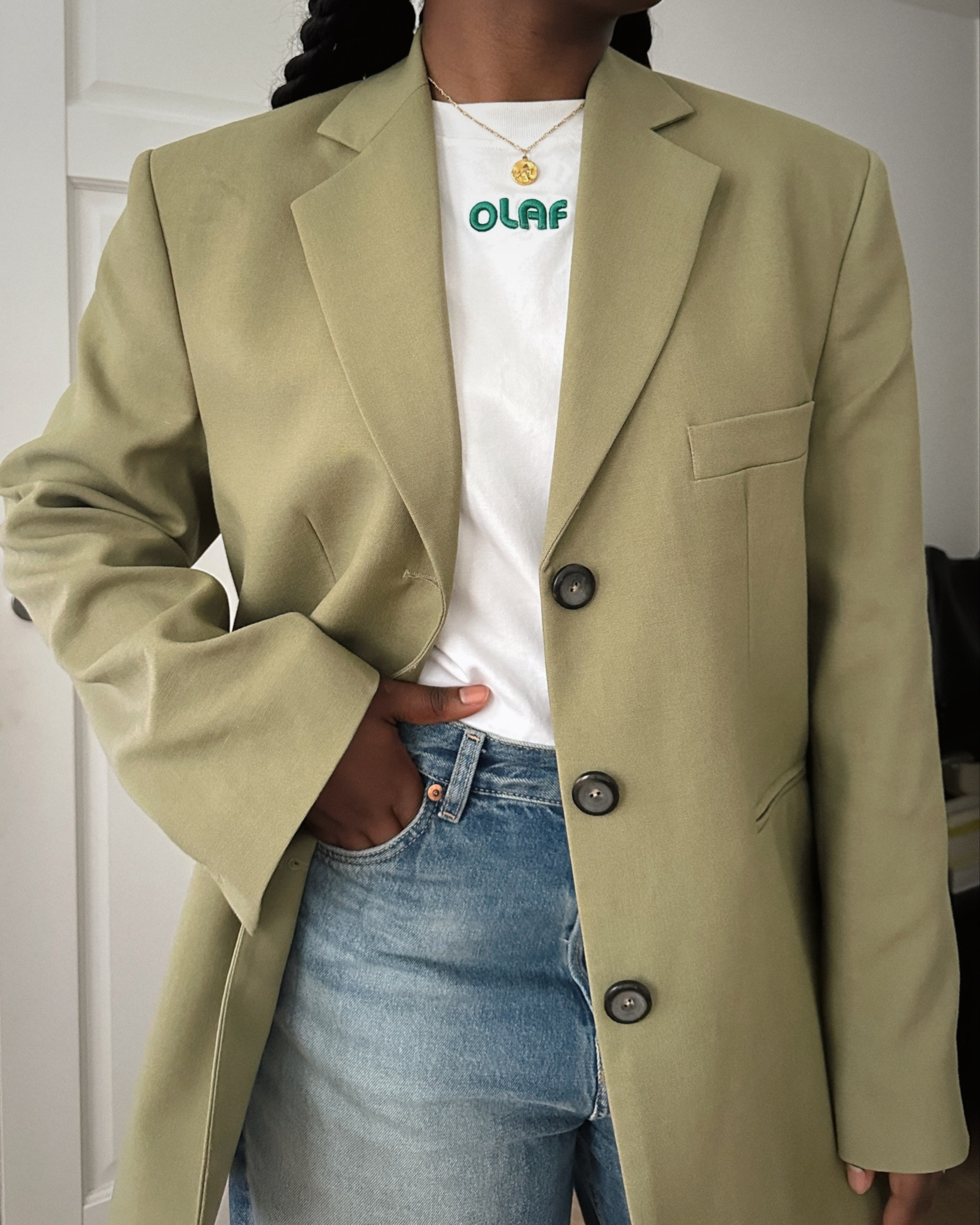 Classic and minimalist blazer outfit. 

#LTKworkwear #LTKeurope