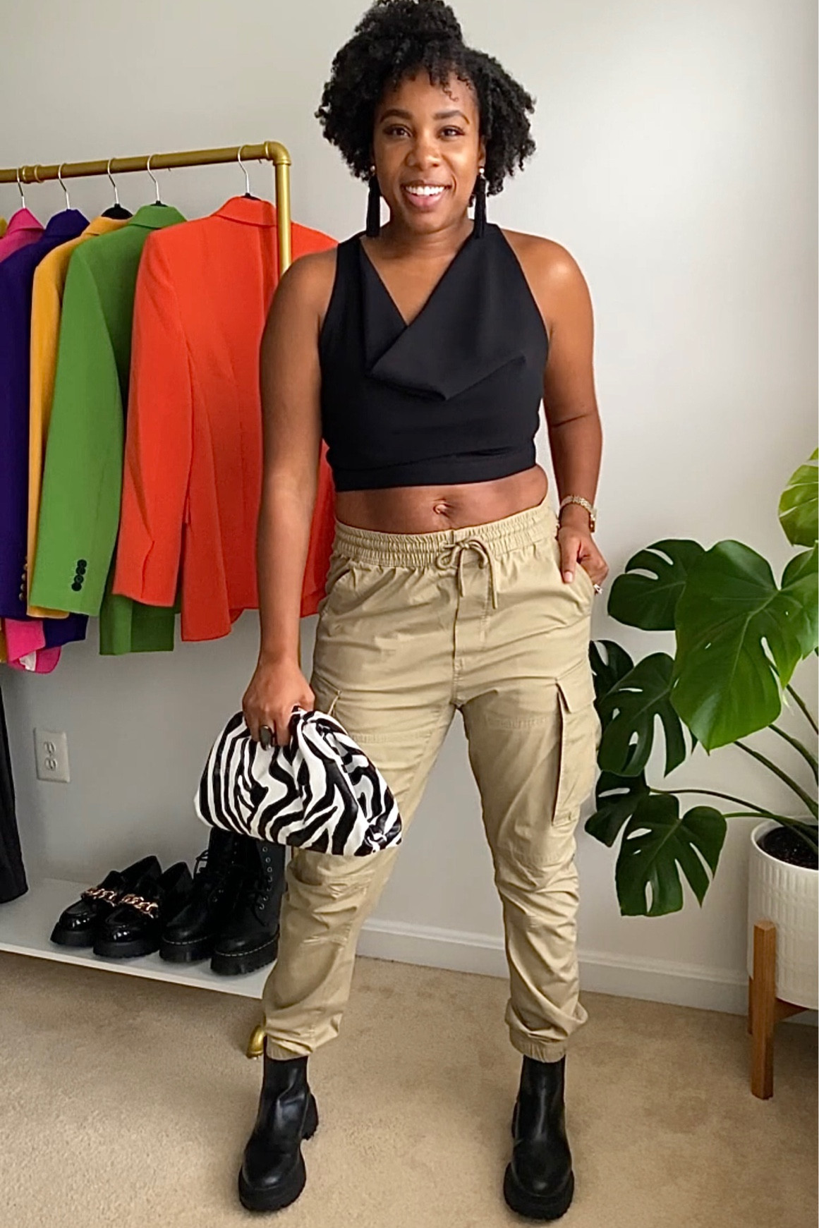 Crop top, cargo pants, combat boots. Bottega dupe — Street style outfit inspo 

#LTKunder100 #LTKunder50 #LTKstyletip