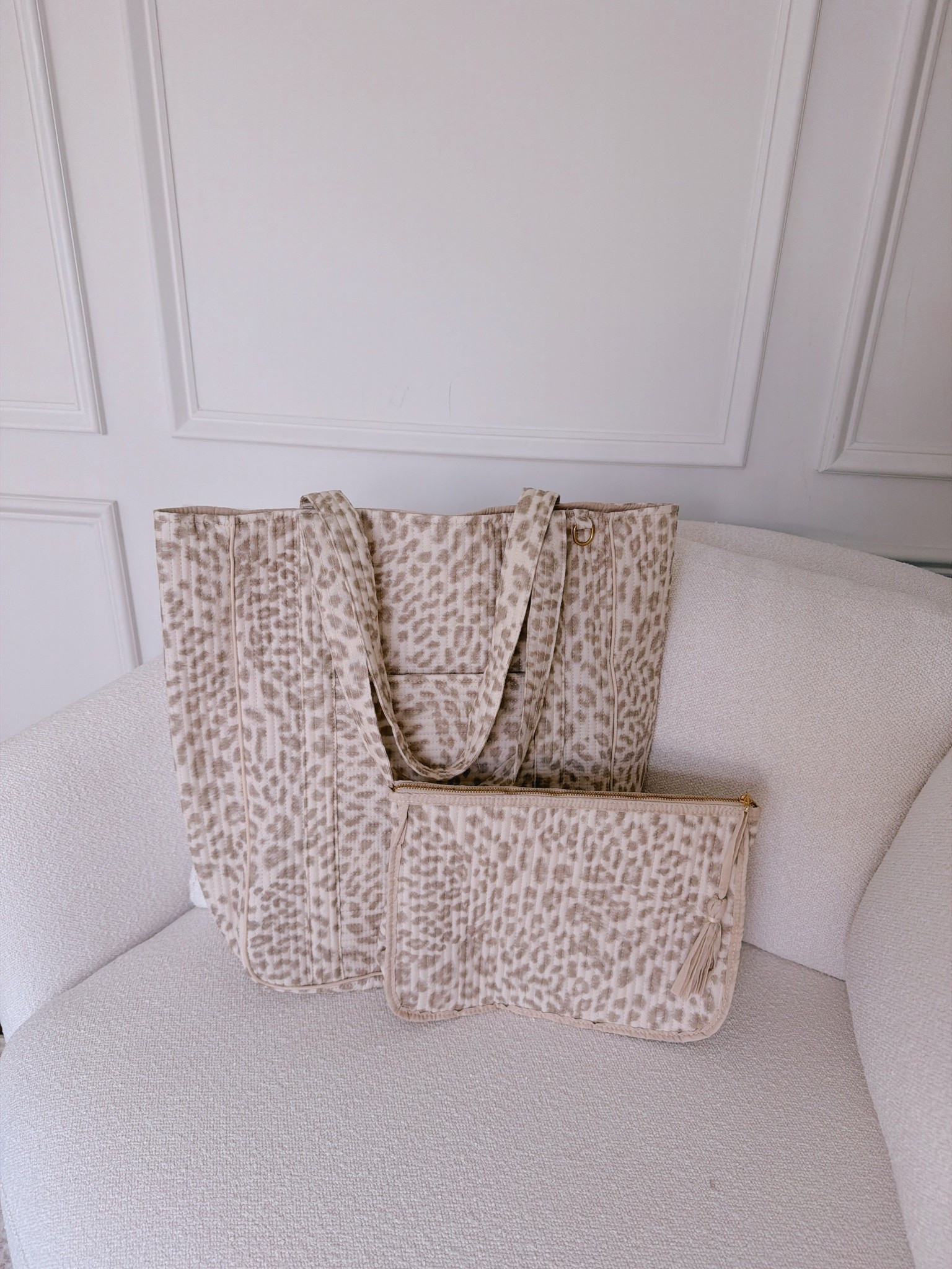 I’m OBSESSED with this tote and matching pouch!!

#LTKootd #LTKmomlife