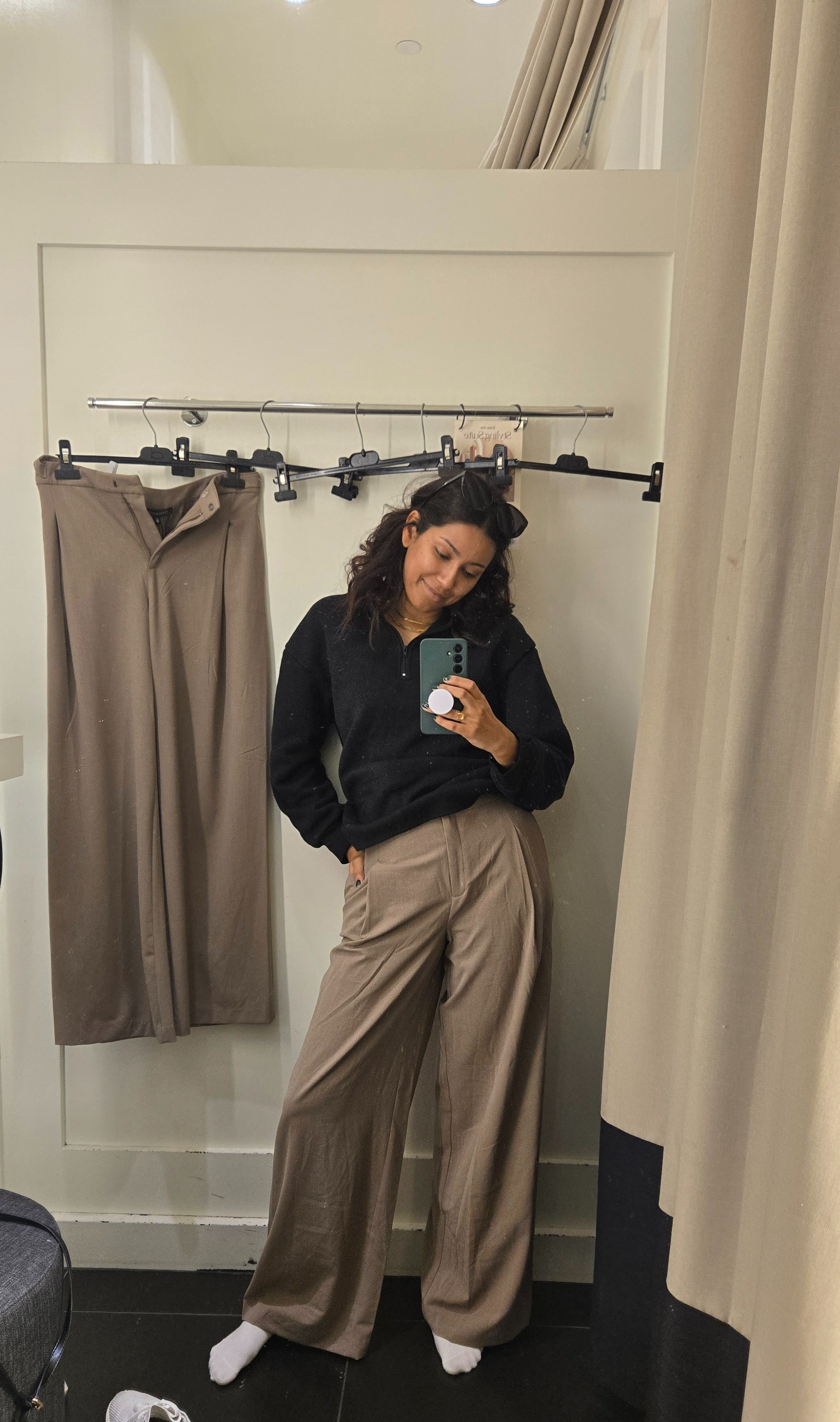 These pleated pants are great for work!

#LTKcanada #LTKstyletip #LTKmodest
