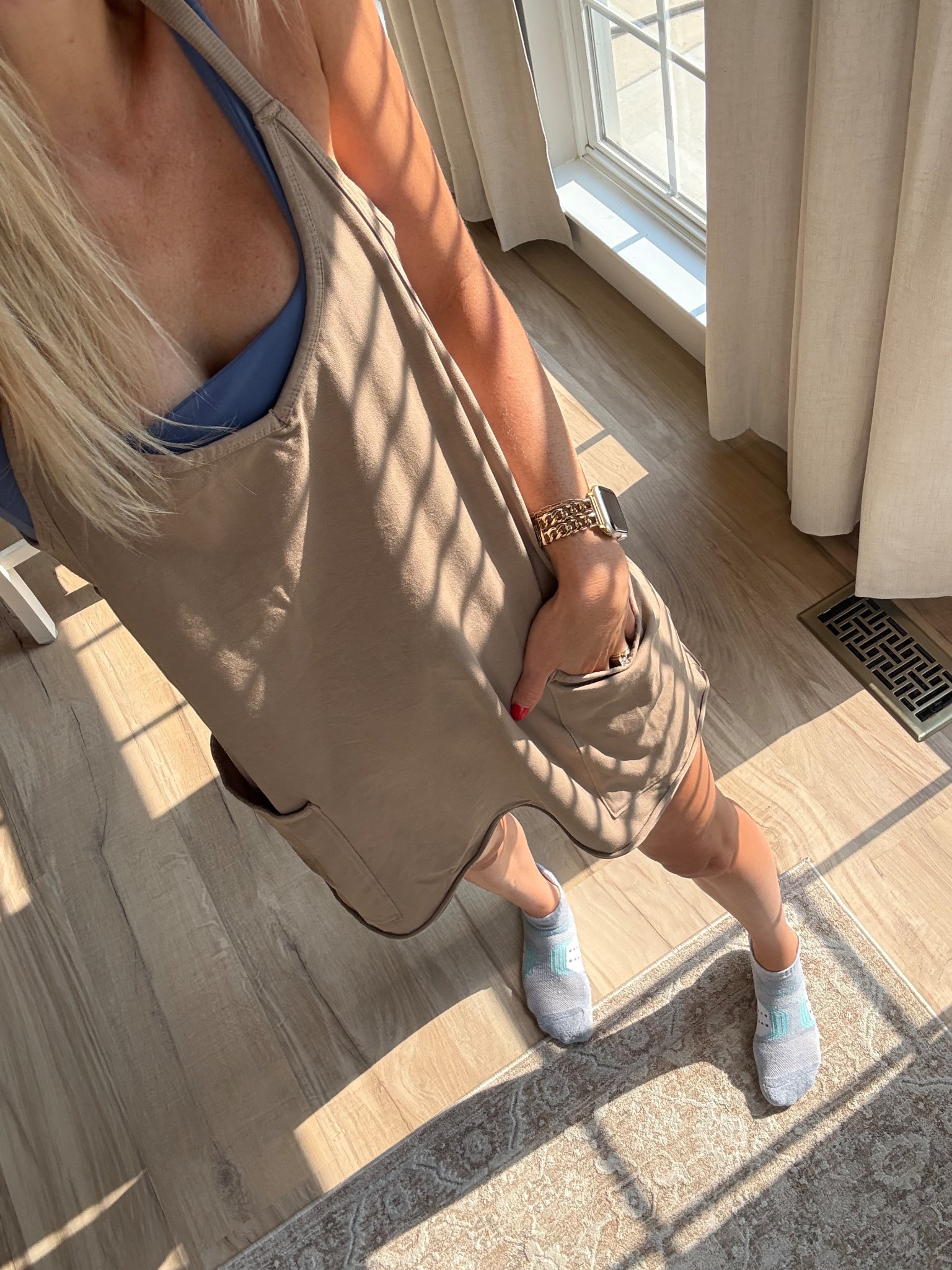 In the small, but could have done an xs so I don’t have to wear a bra under it 🥰🥰 #freepeople #easyoutfits

#LTKStyleTip #LTKActive #LTKFindsUnder100