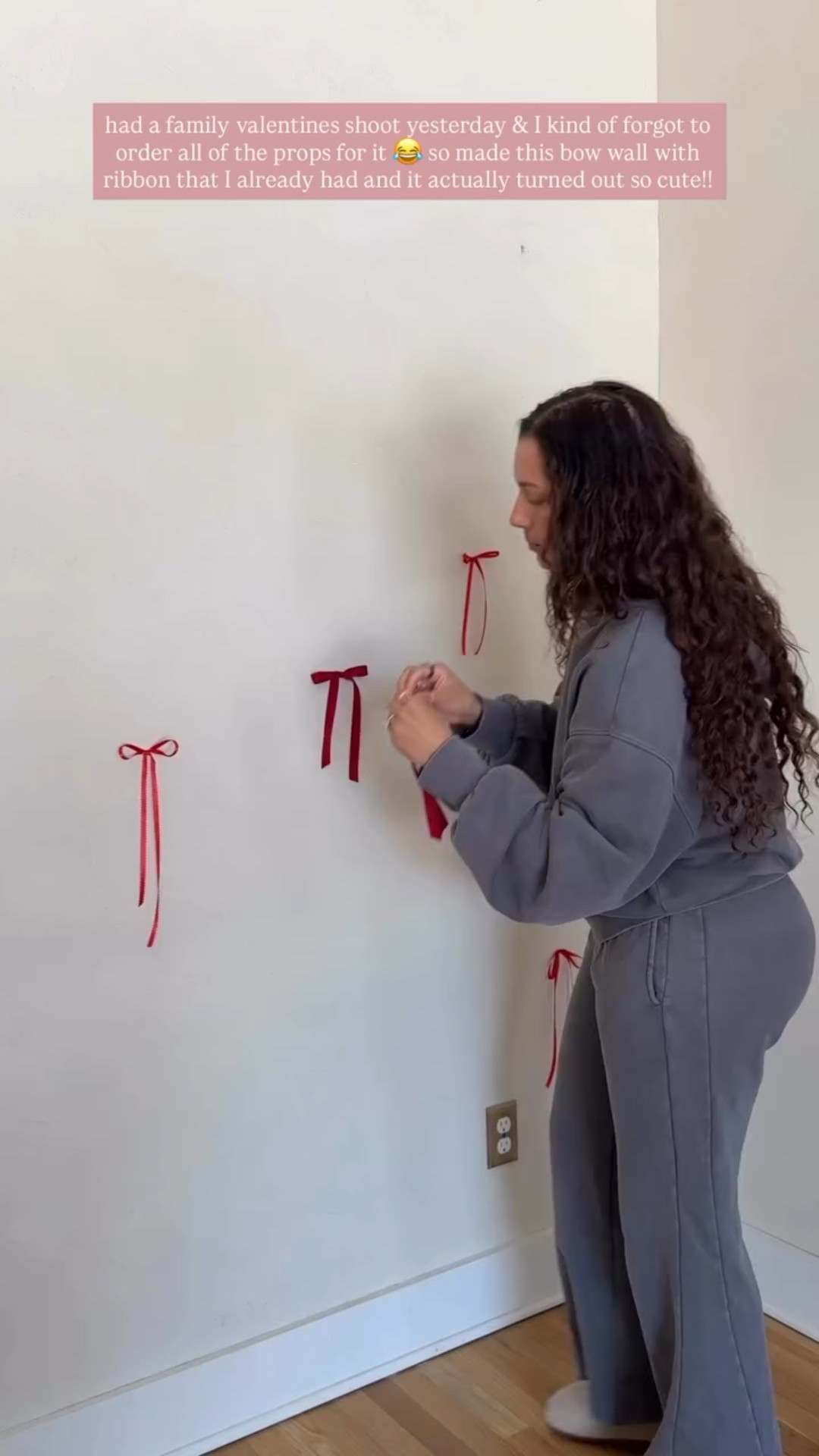 had a family valentines shoot yesterday & I kind of forgot to order all of the props for it 😂 so made this bow wall with ribbon that I already had and it actually turned out so cute!!