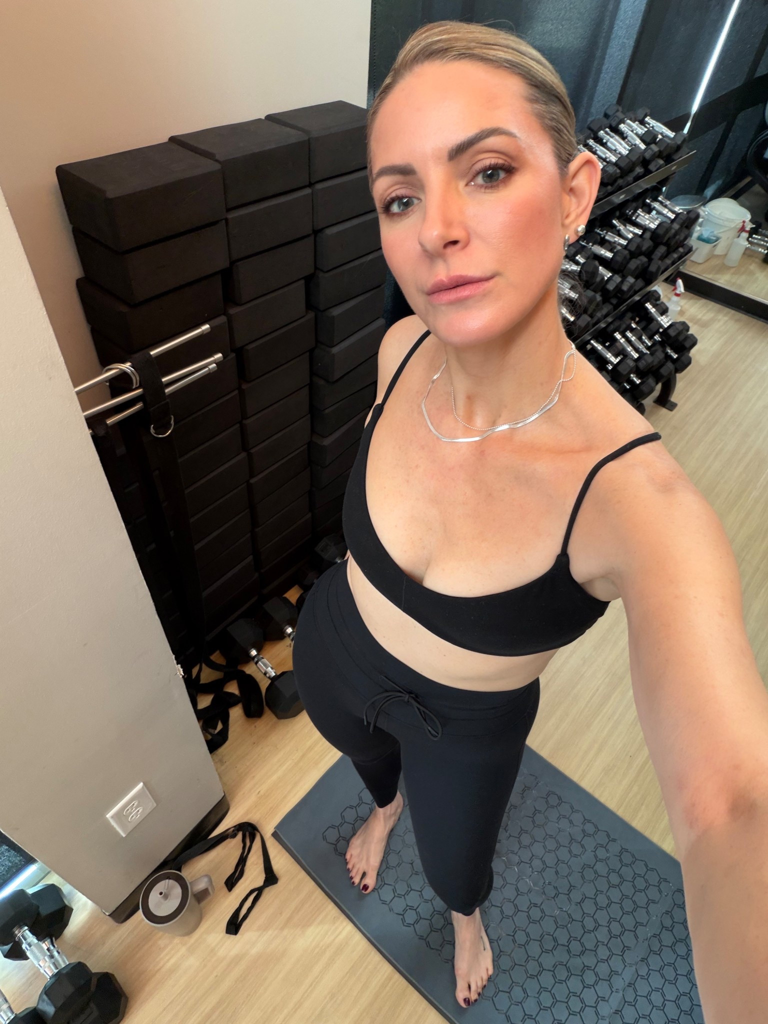 Vuori is definitely one of my favorite brands. It’s not cheap but I love the fit and feel!